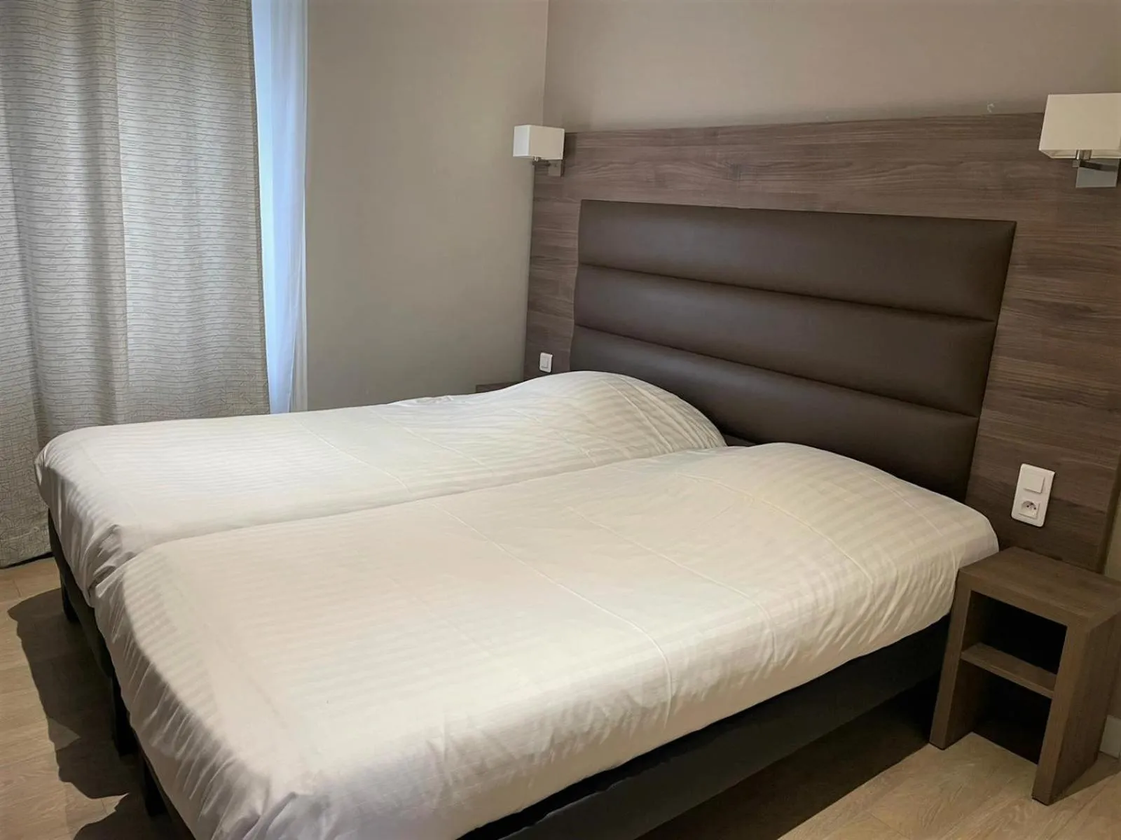 Bed in Royal Hôtel Angers