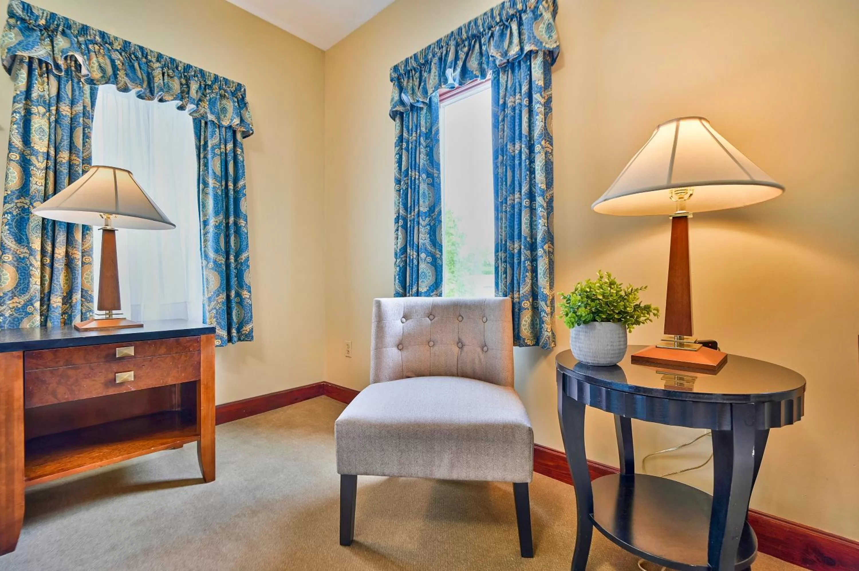 Seating area in Tom Quick Inn