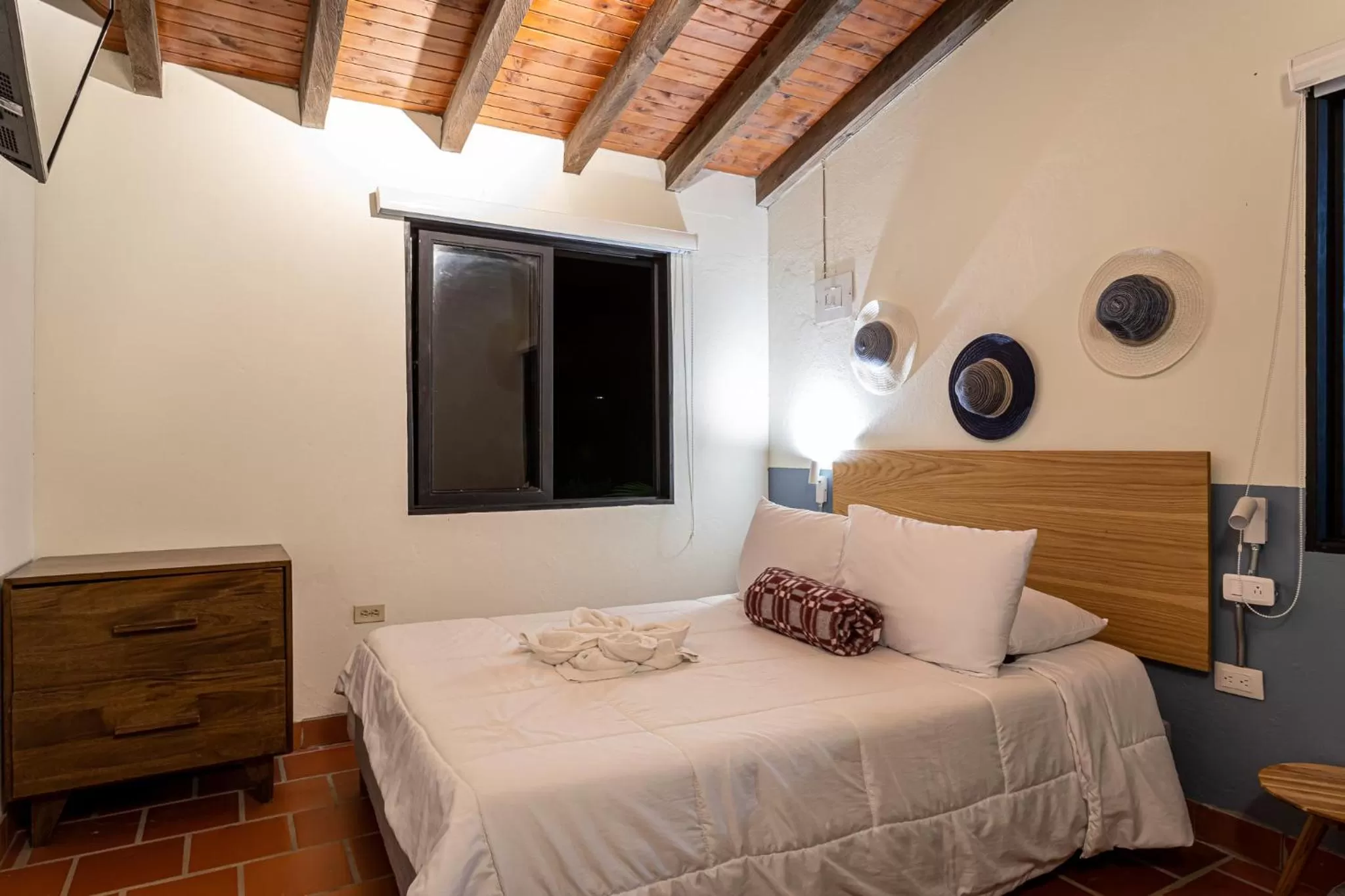 Bed in Soy Local Guatape