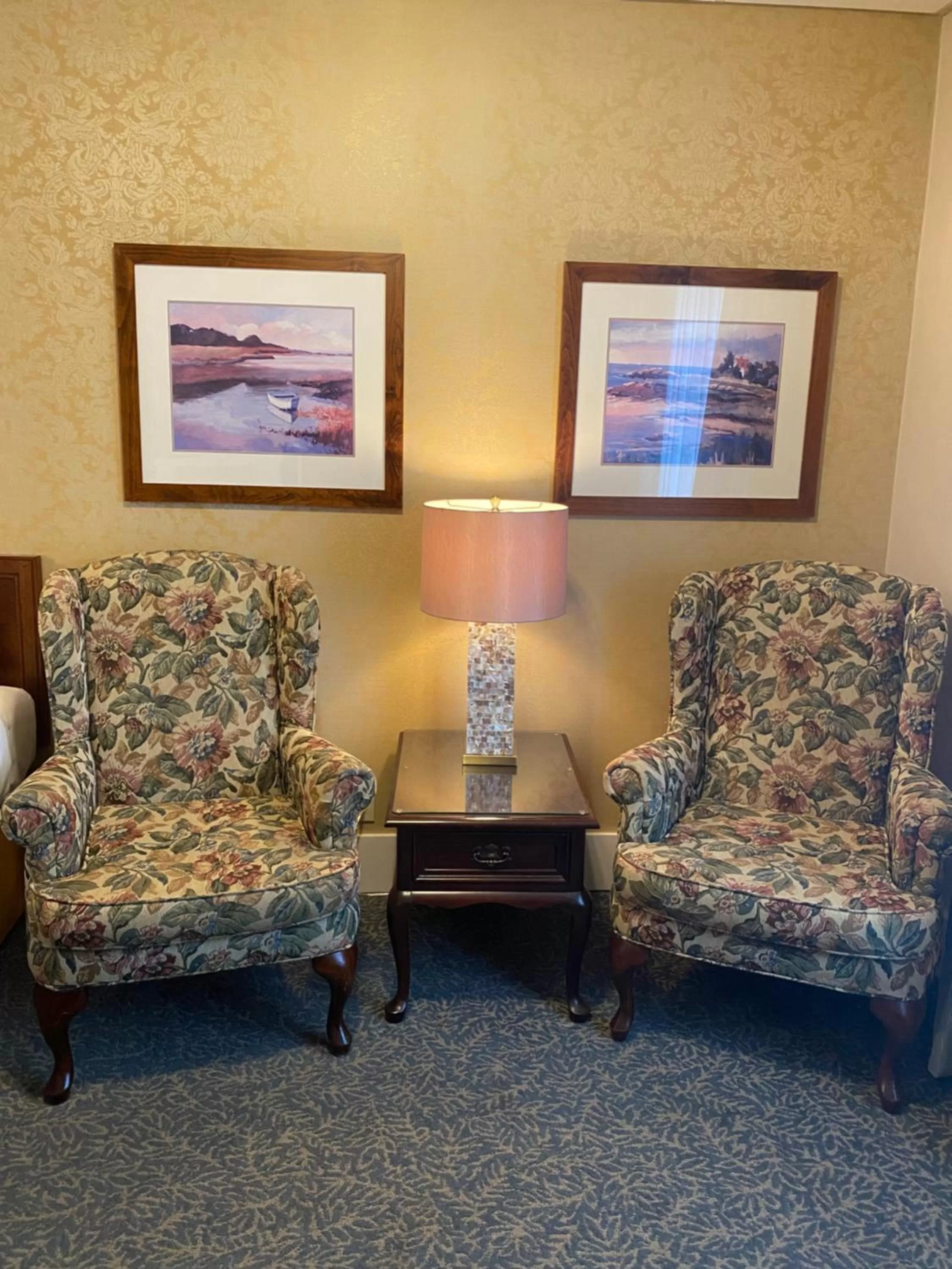 Bedroom in Kingston Hotel