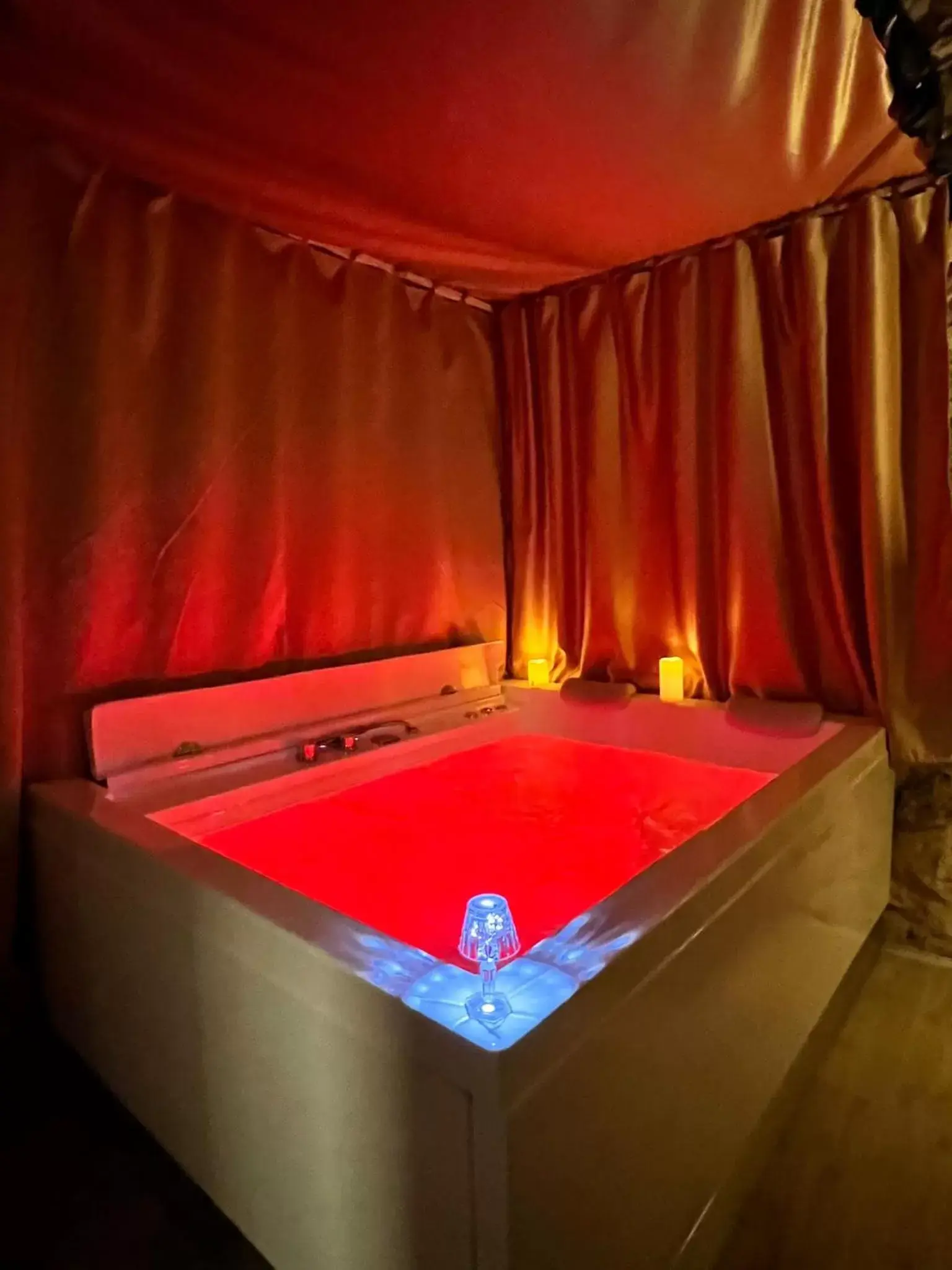 King Room with Spa Bath in La Maison Arco Boccolicchio King Room with Spa Bath in La Maison Arco Boccolicchio