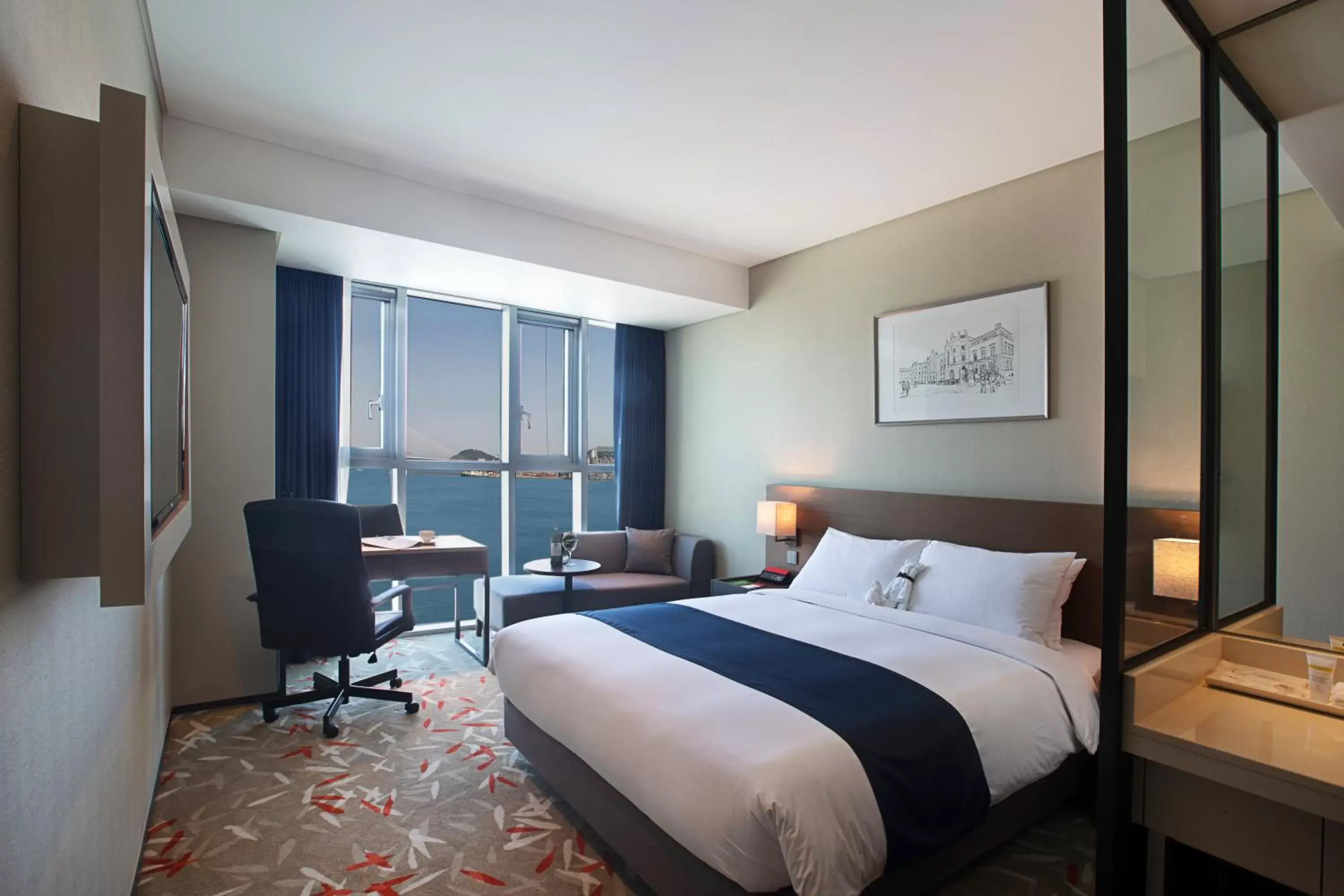 Standard Double Room with Sea View in ASTI Hotel Busan Station Standard Double Room with Sea View in ASTI Hotel Busan Station