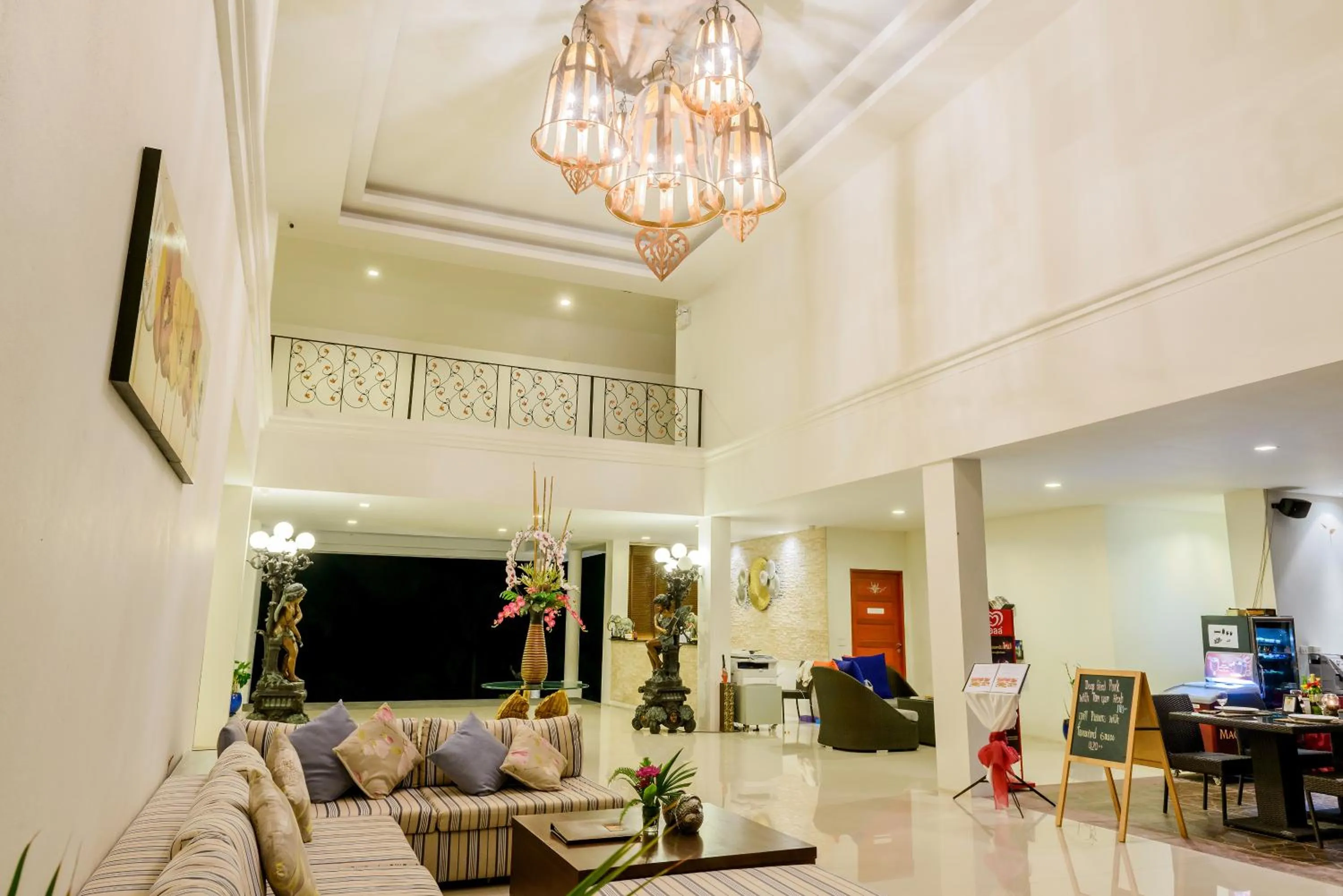 Living room in L'esprit De Naiyang Beach Resort - SHA Extra Plus