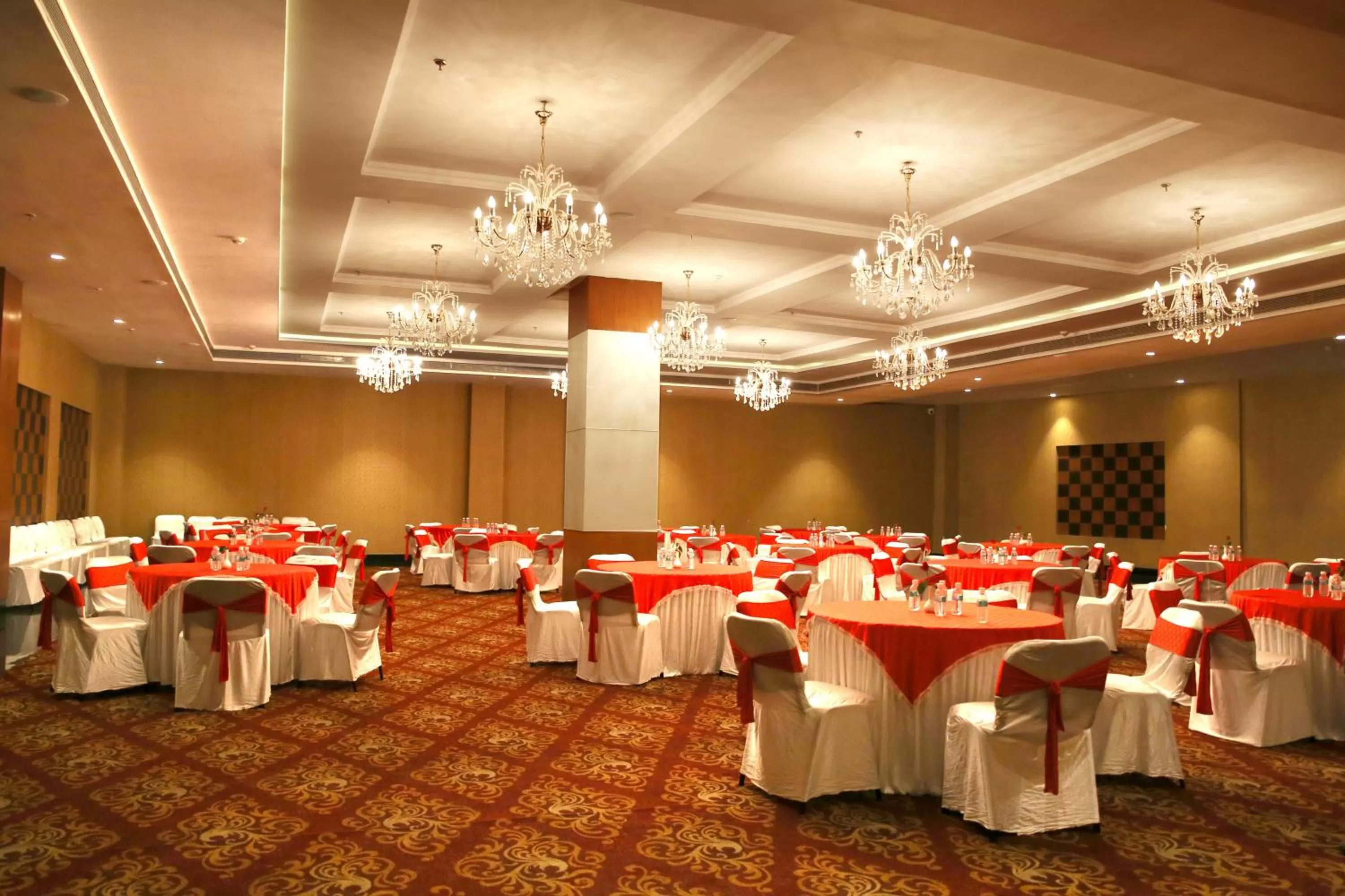 Banquet/Function facilities in Ramada Jamshedpur Bistupur