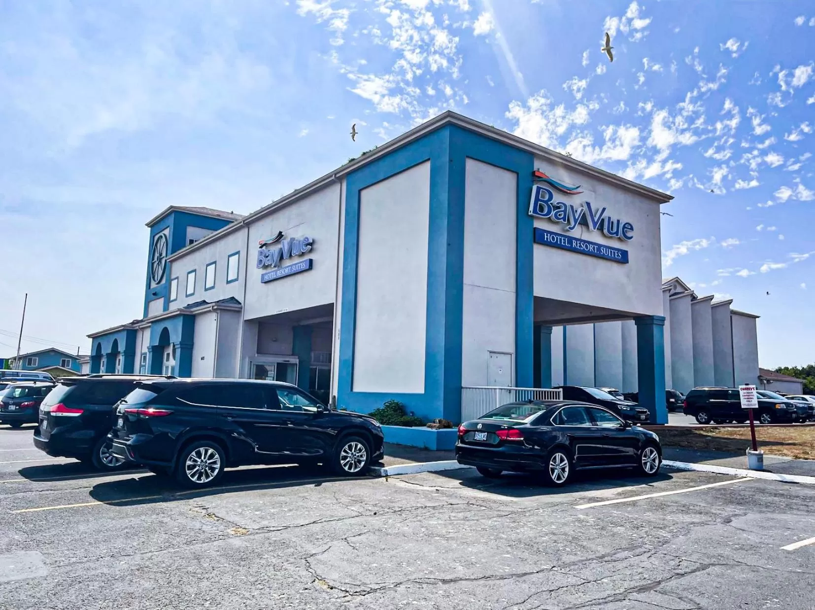 BayVue Hotel, Resort & Suites