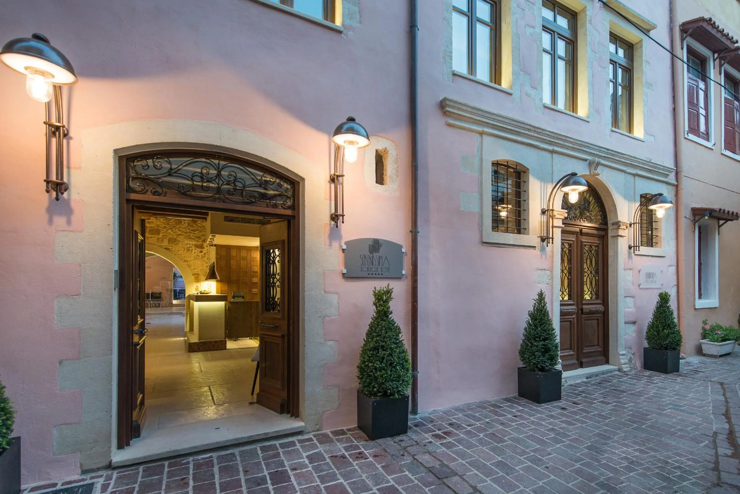 Facade/entrance in Serenissima Boutique Hotel