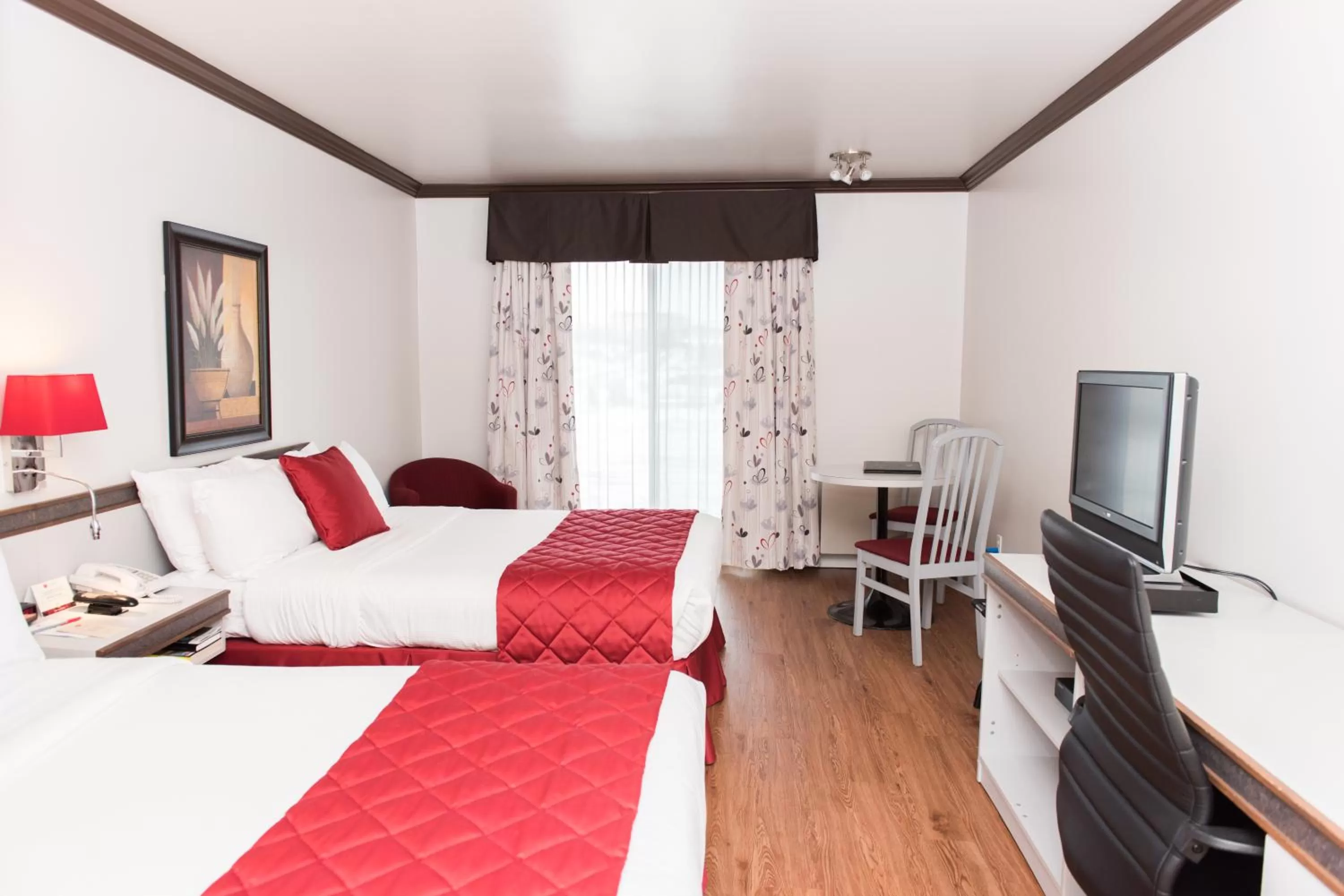 Photo of the whole room, Bed in Hôtel Le Floral