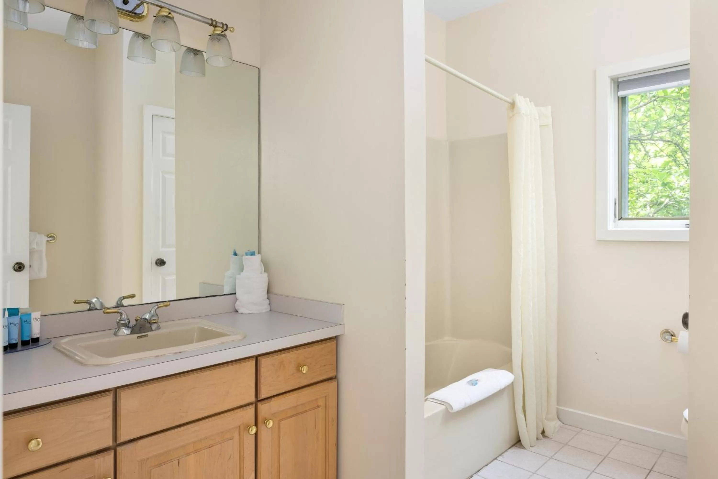 Two-Bedroom Townhouse in Sun Castle Resort