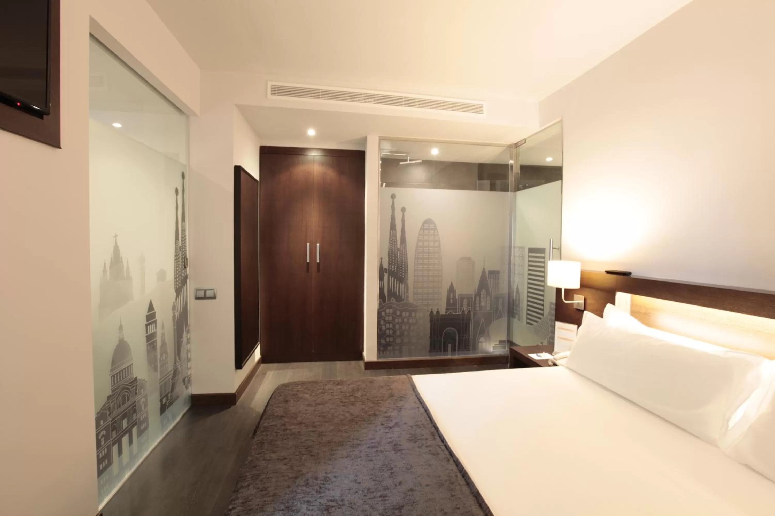 Decorative detail, Bed in Hotel Concordia Barcelona