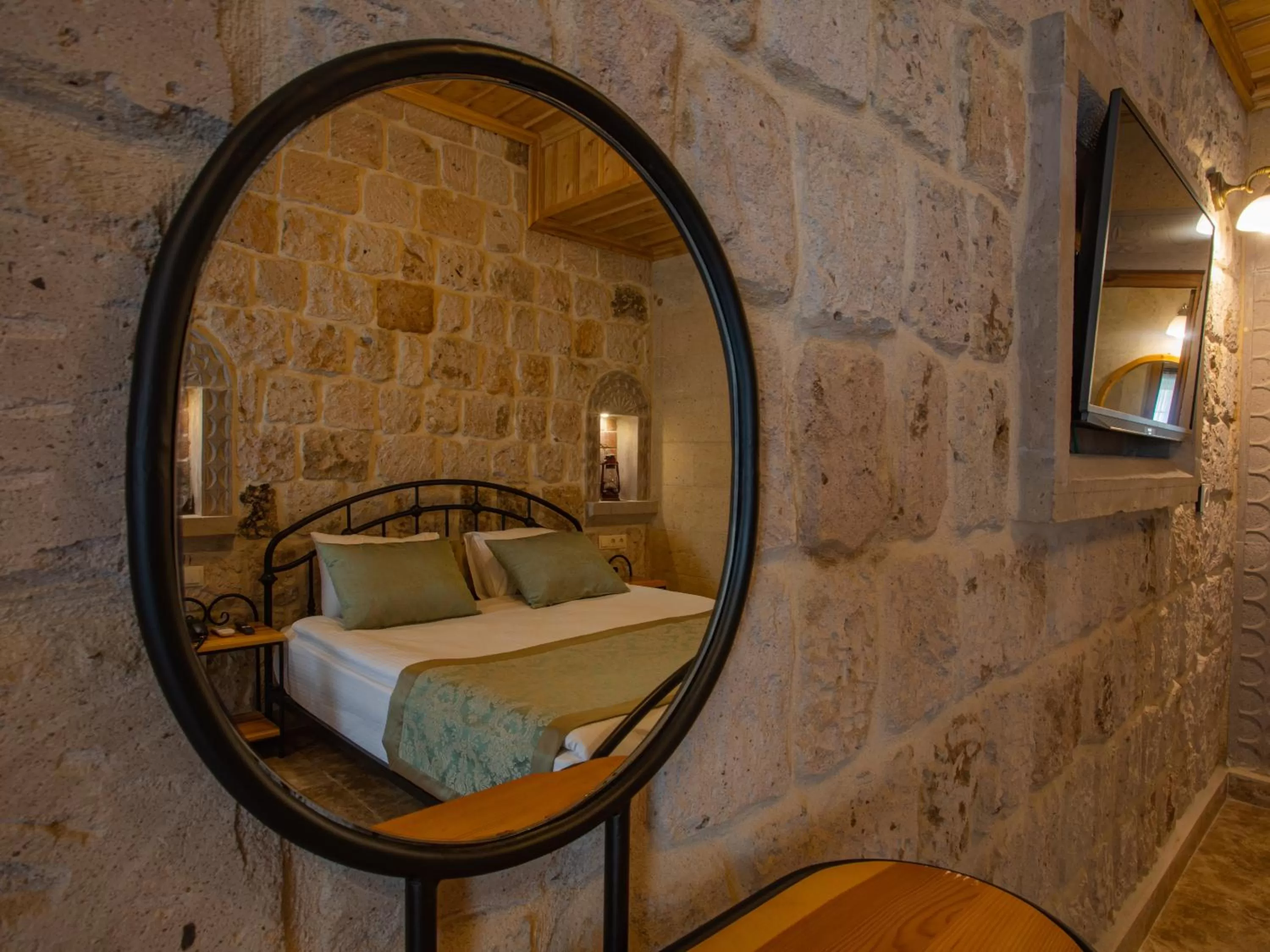 Massage, Bed in Cratus Stone Palace