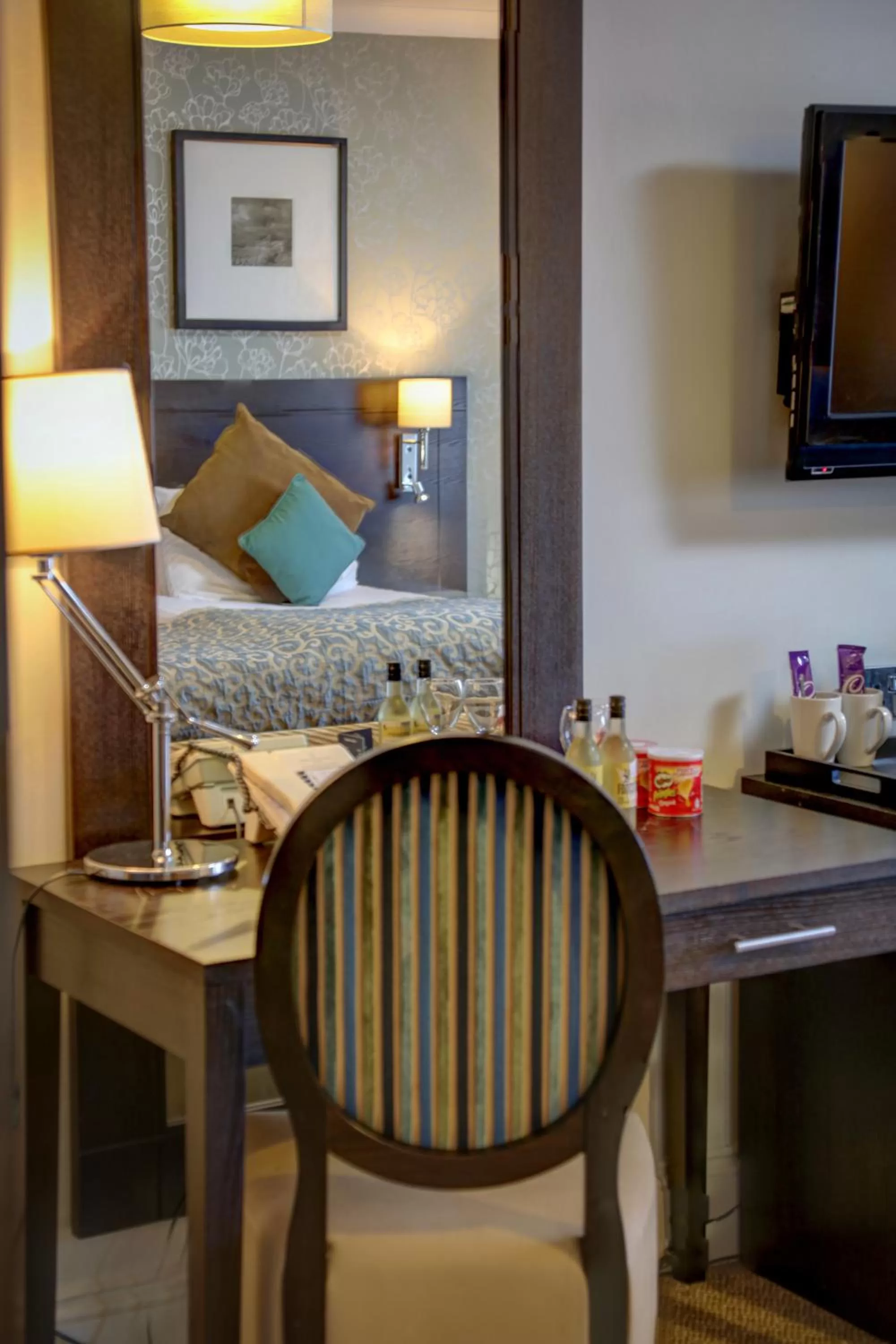 Decorative detail in Norfolk Royale Hotel