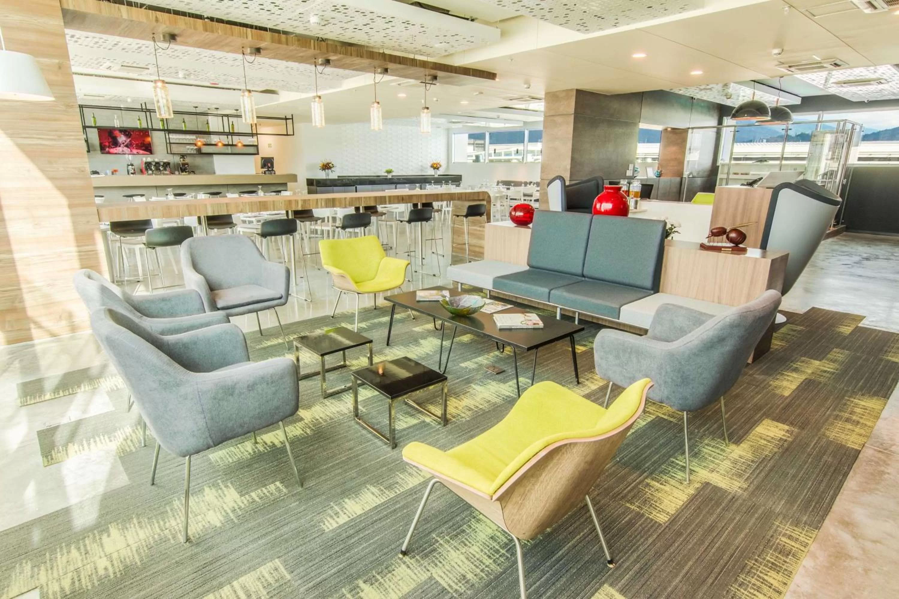 Restaurant/places to eat in Sonesta Hotel Bucaramanga