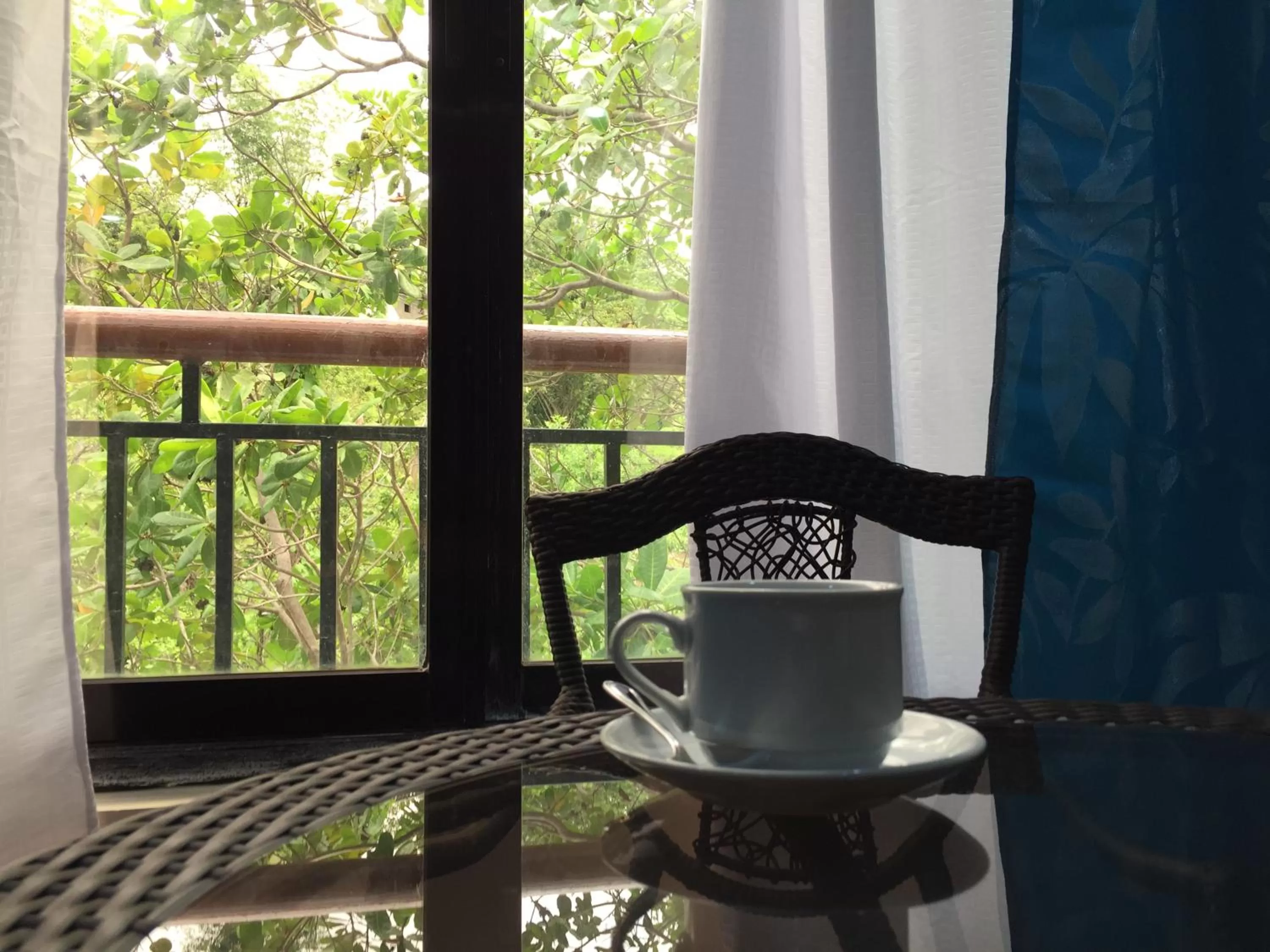 Seating area in Skylodge Resort