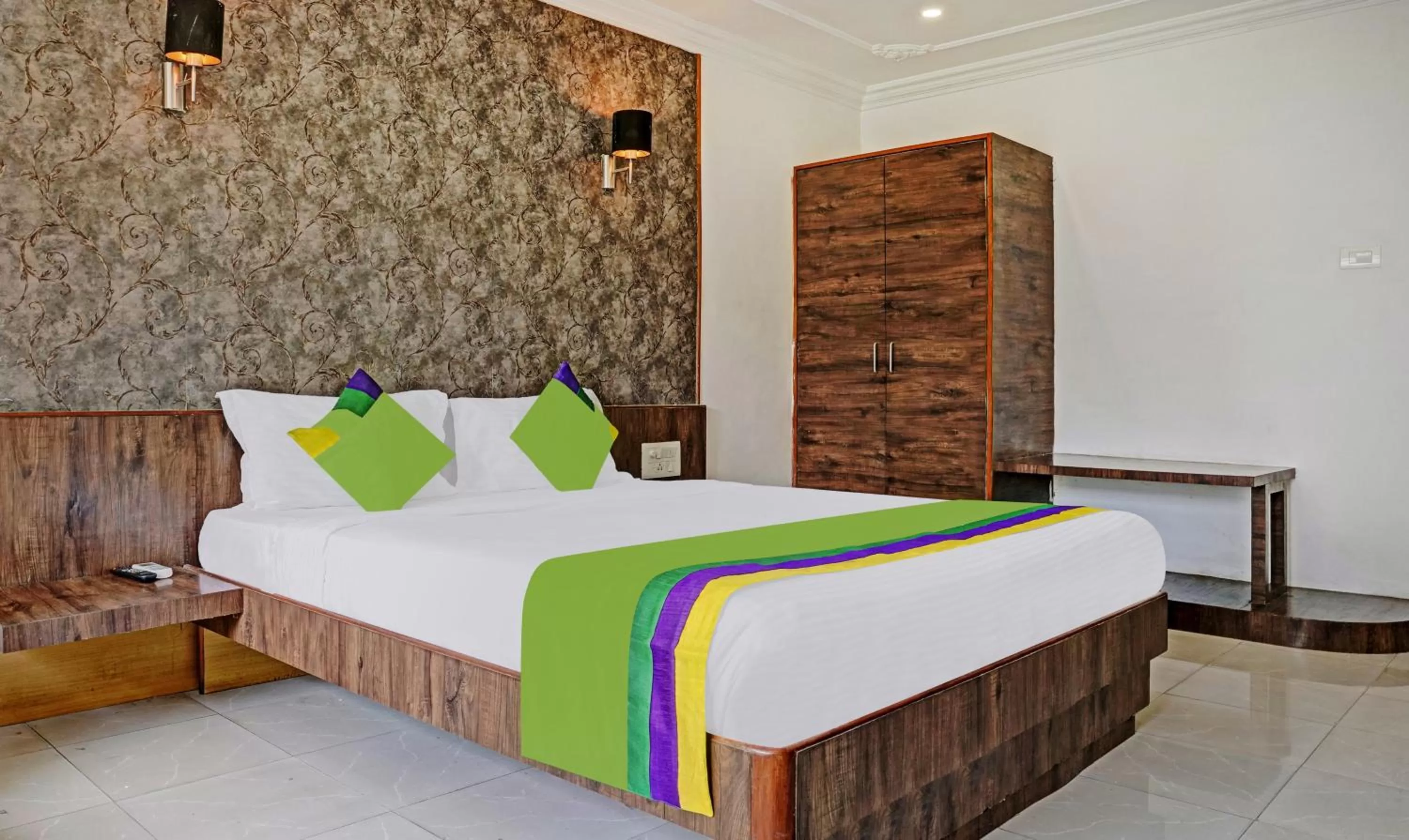 Bedroom, Bed in Treebo Varsha Palace