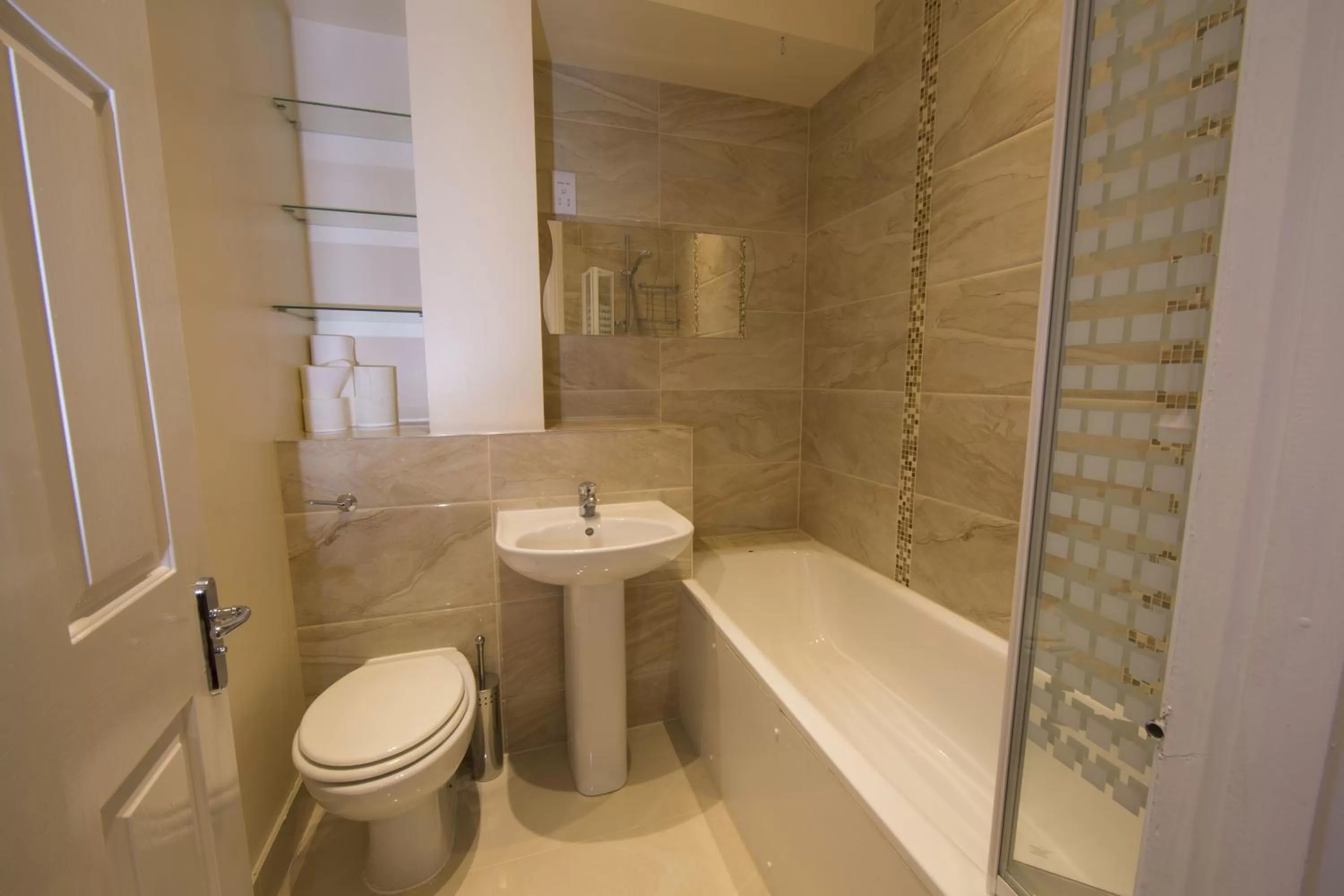 Bathroom in Royal London Hotel By Saba