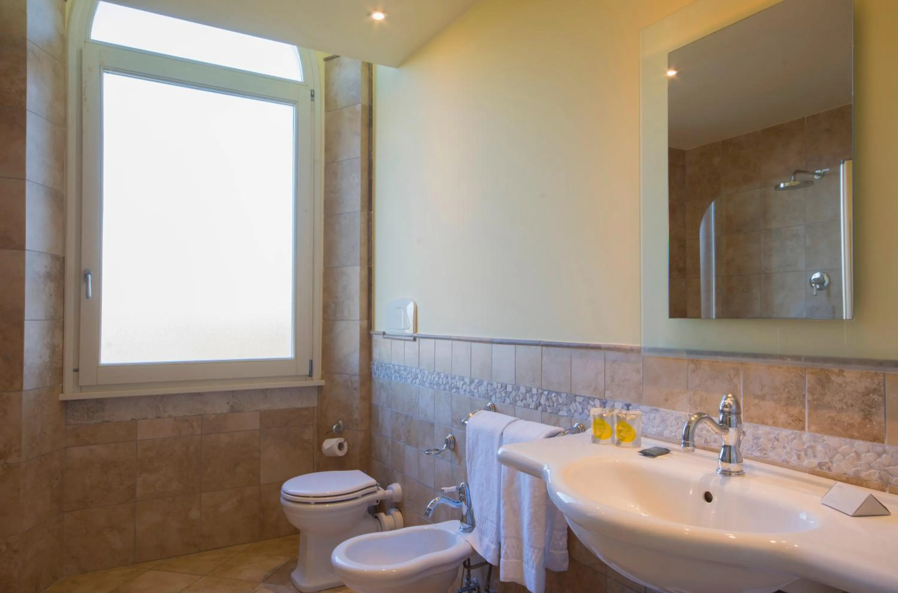 Bathroom in LHP Certaldo Resort