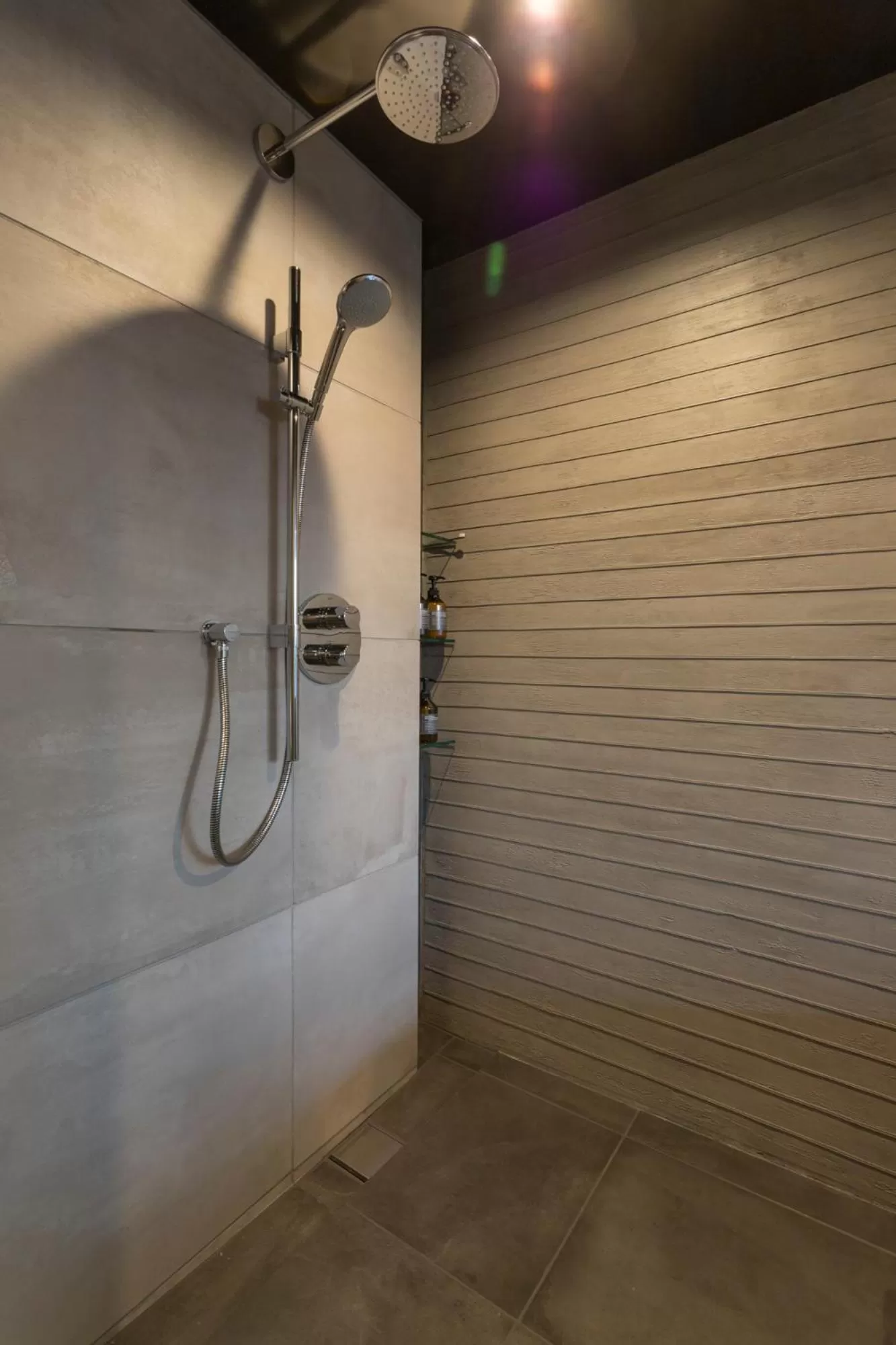 Shower in HOTEL CANATA KYOTO