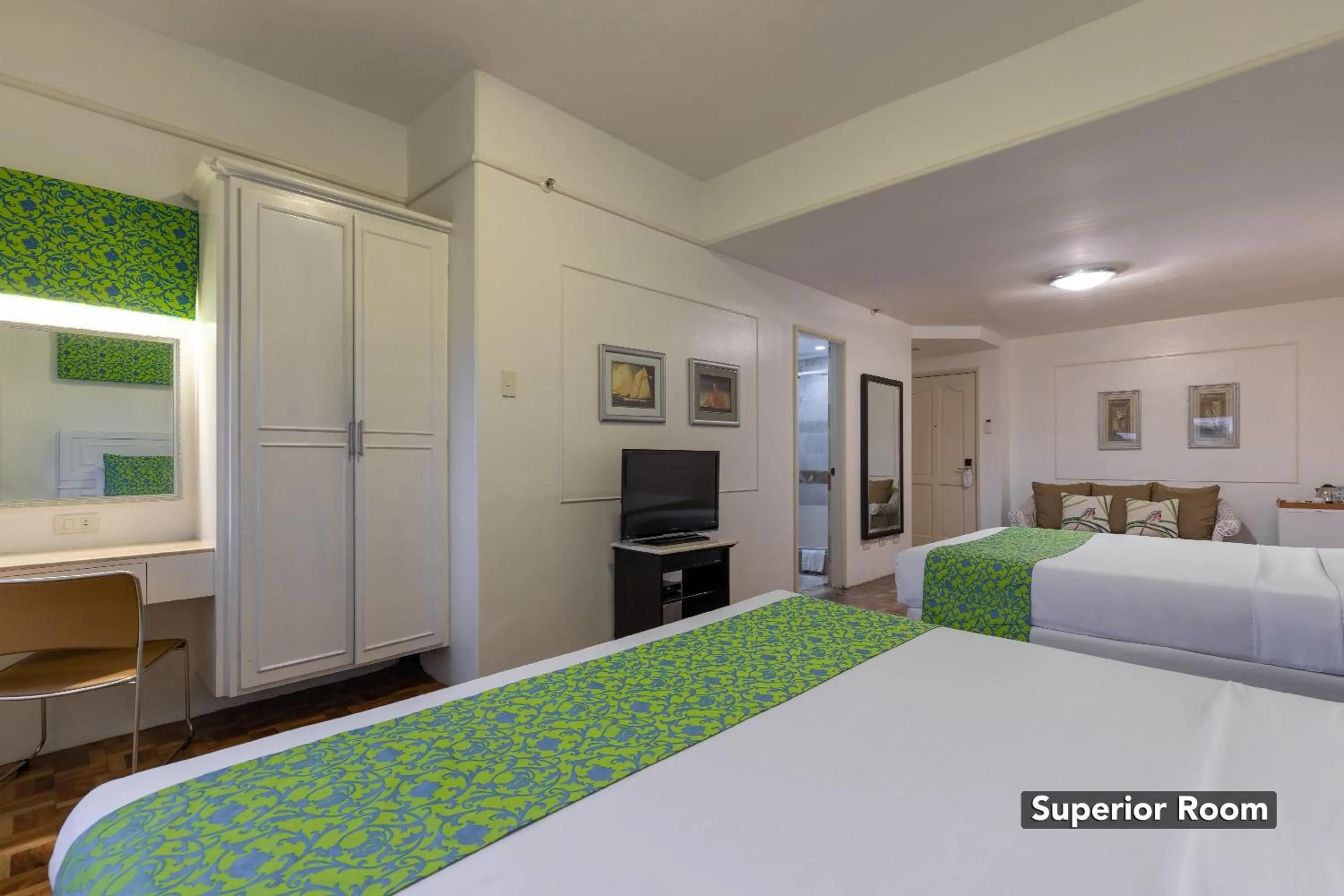 Bedroom, Bed in Orchid Garden Suites