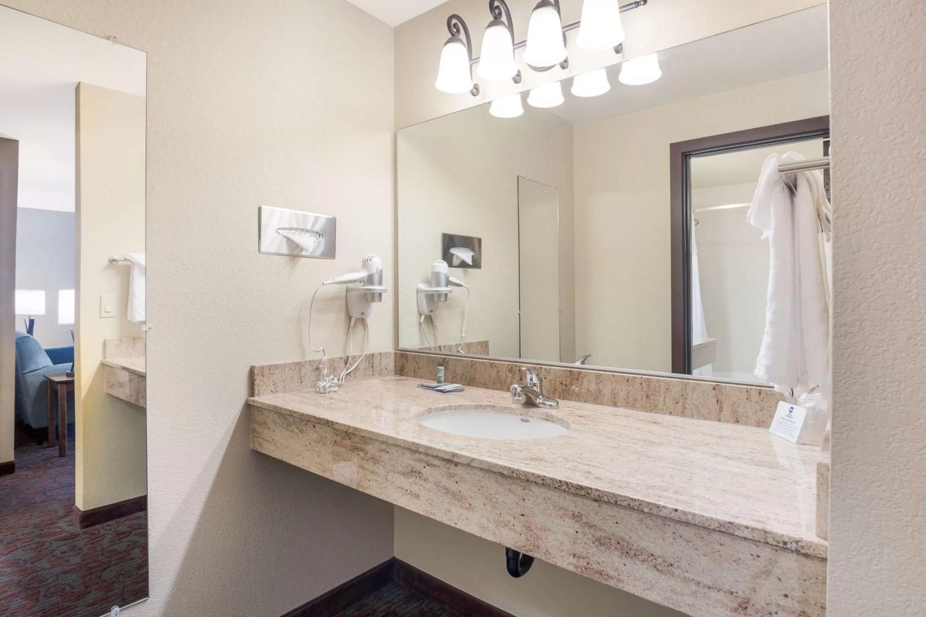 Bathroom in Best Western Windsor Inn