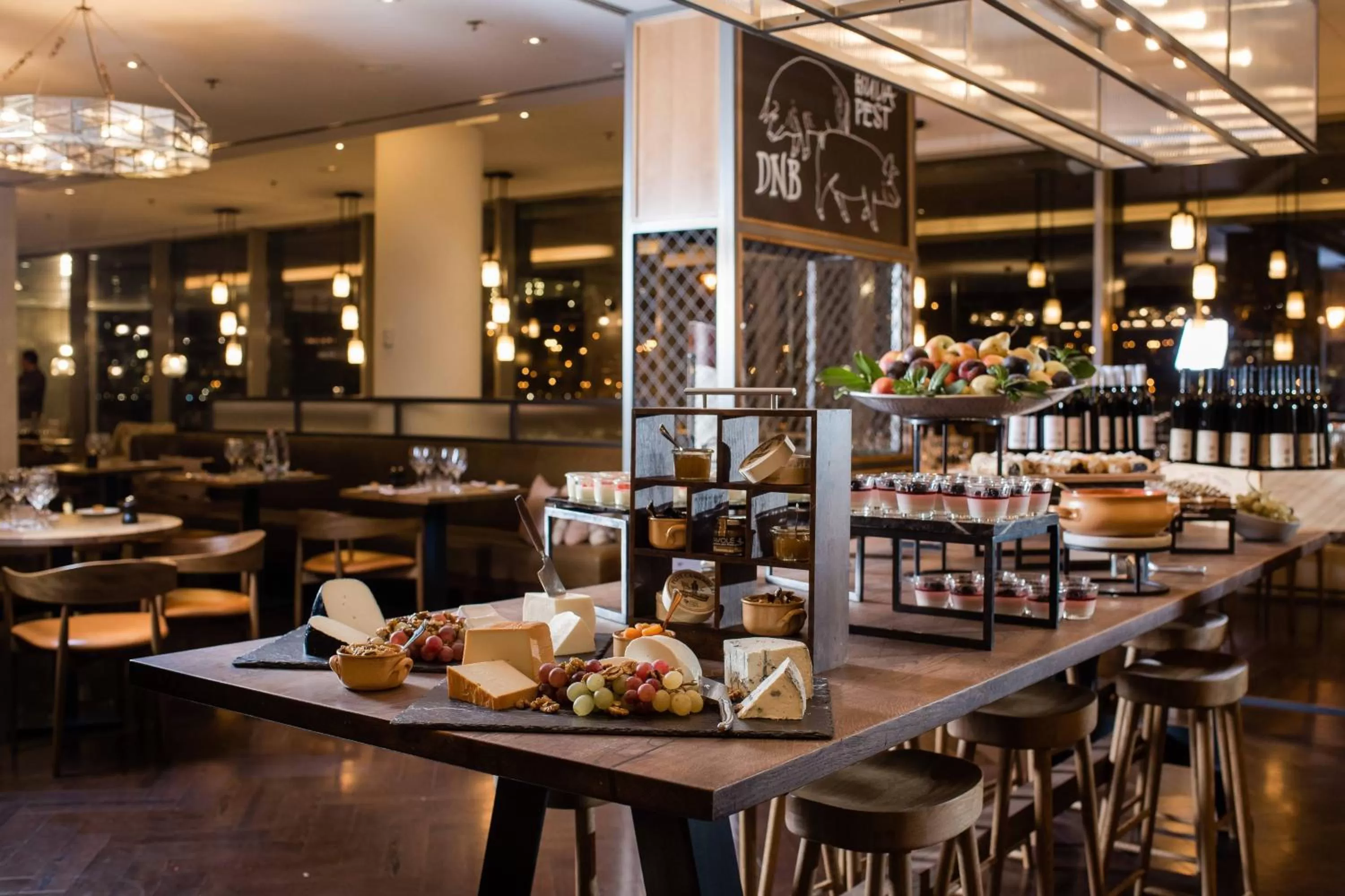 Restaurant/places to eat in Budapest Marriott Hotel