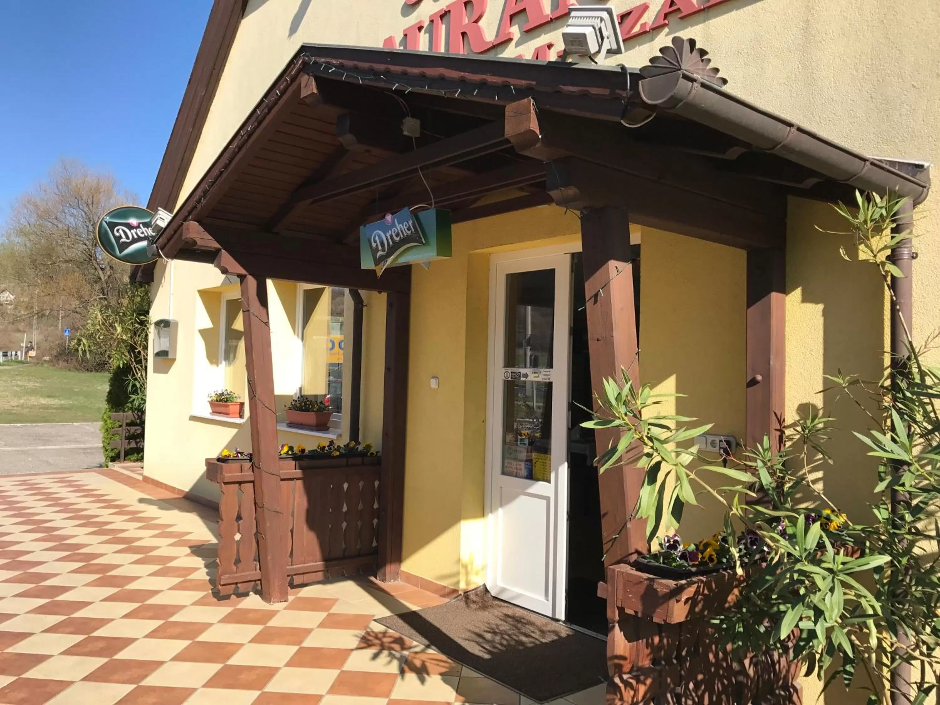 Balcony/Terrace in Romantik Étterem - Panzió