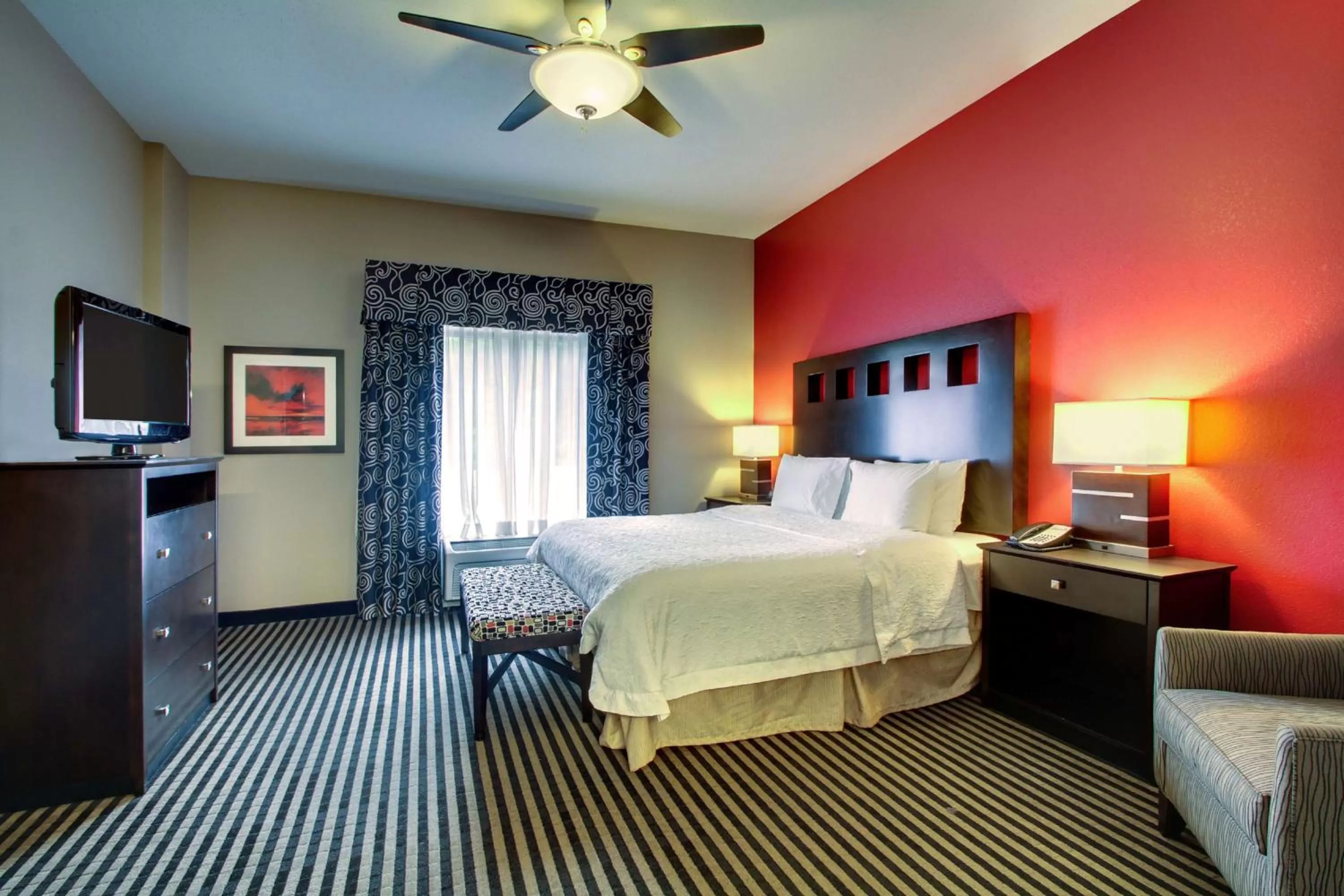 Bed in Hampton Inn Birmingham/Leeds