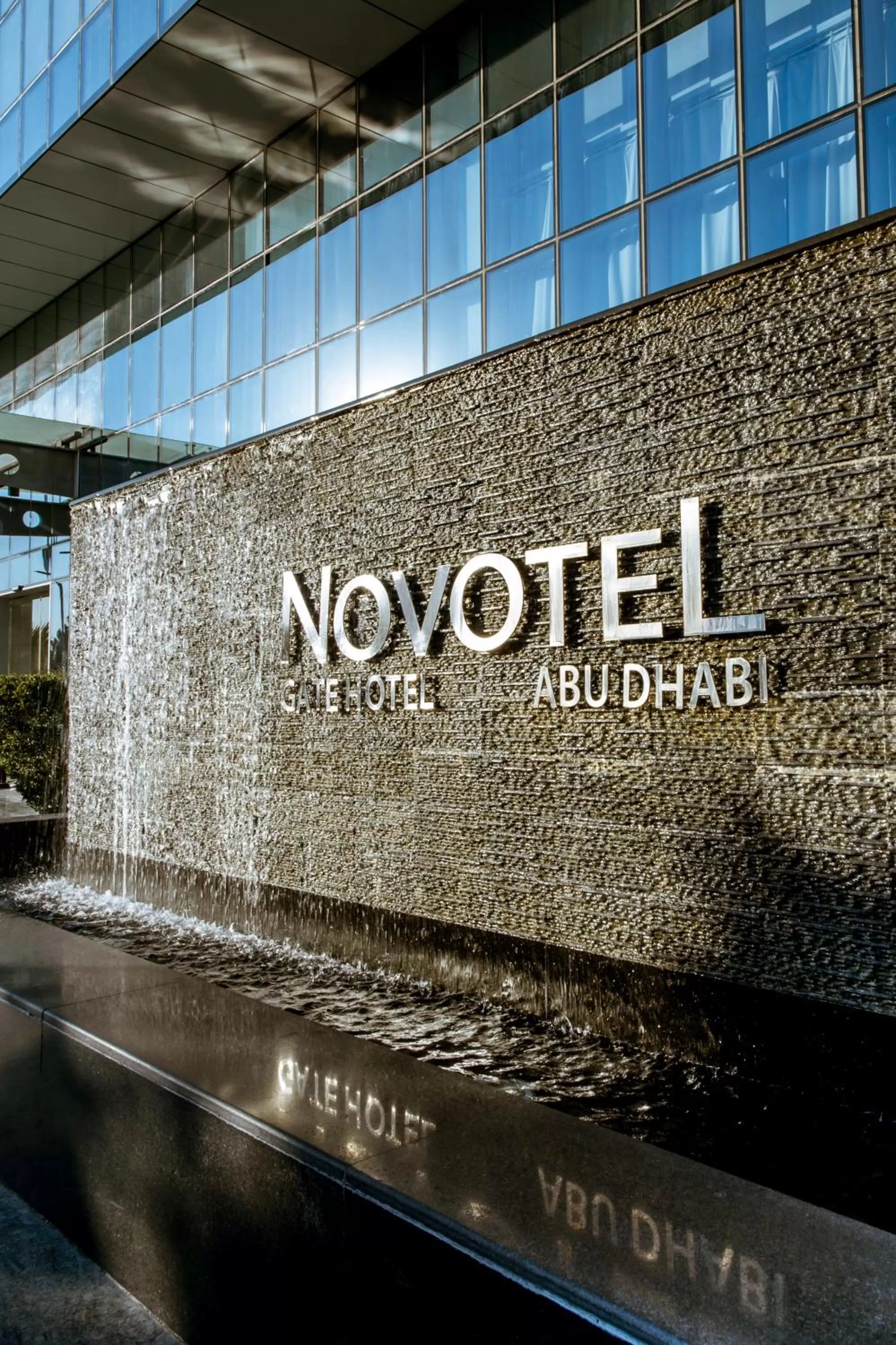 Lobby or reception in Novotel Abu Dhabi Gate