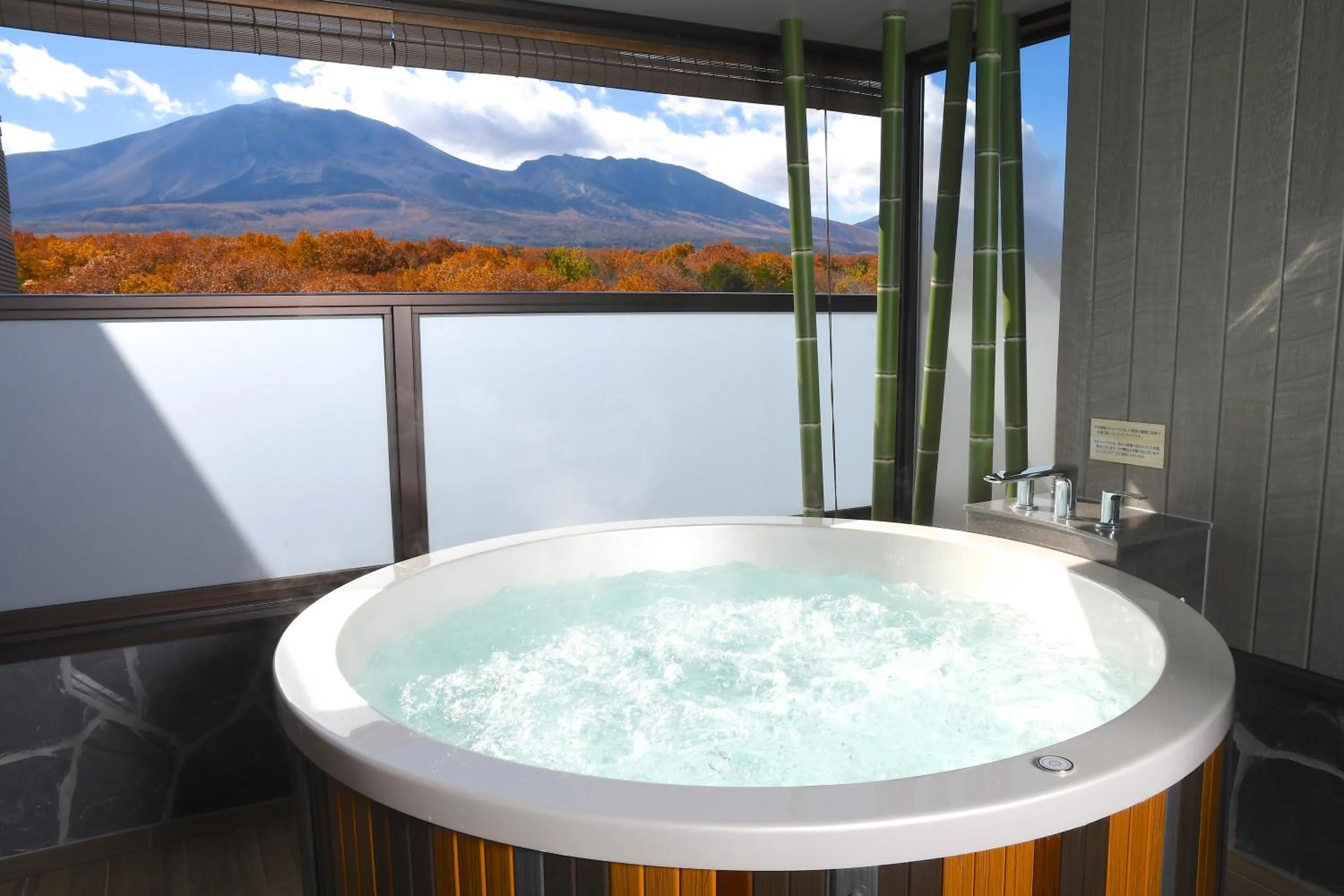 Photo of the whole room in Karuizawakurabu Hotel 1130 Hewitt Resort