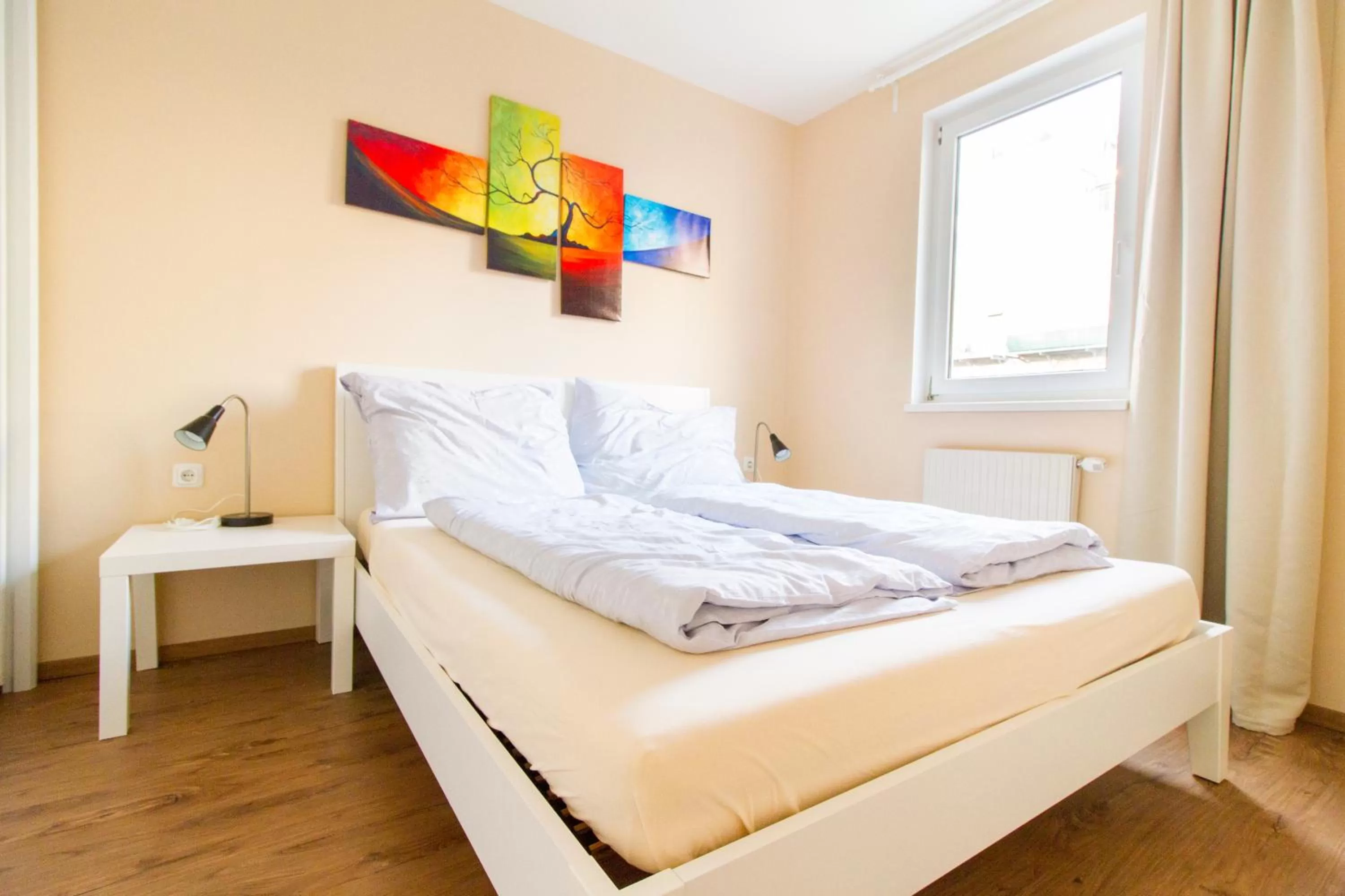 Bathroom, Bed in Residenz Donaucity