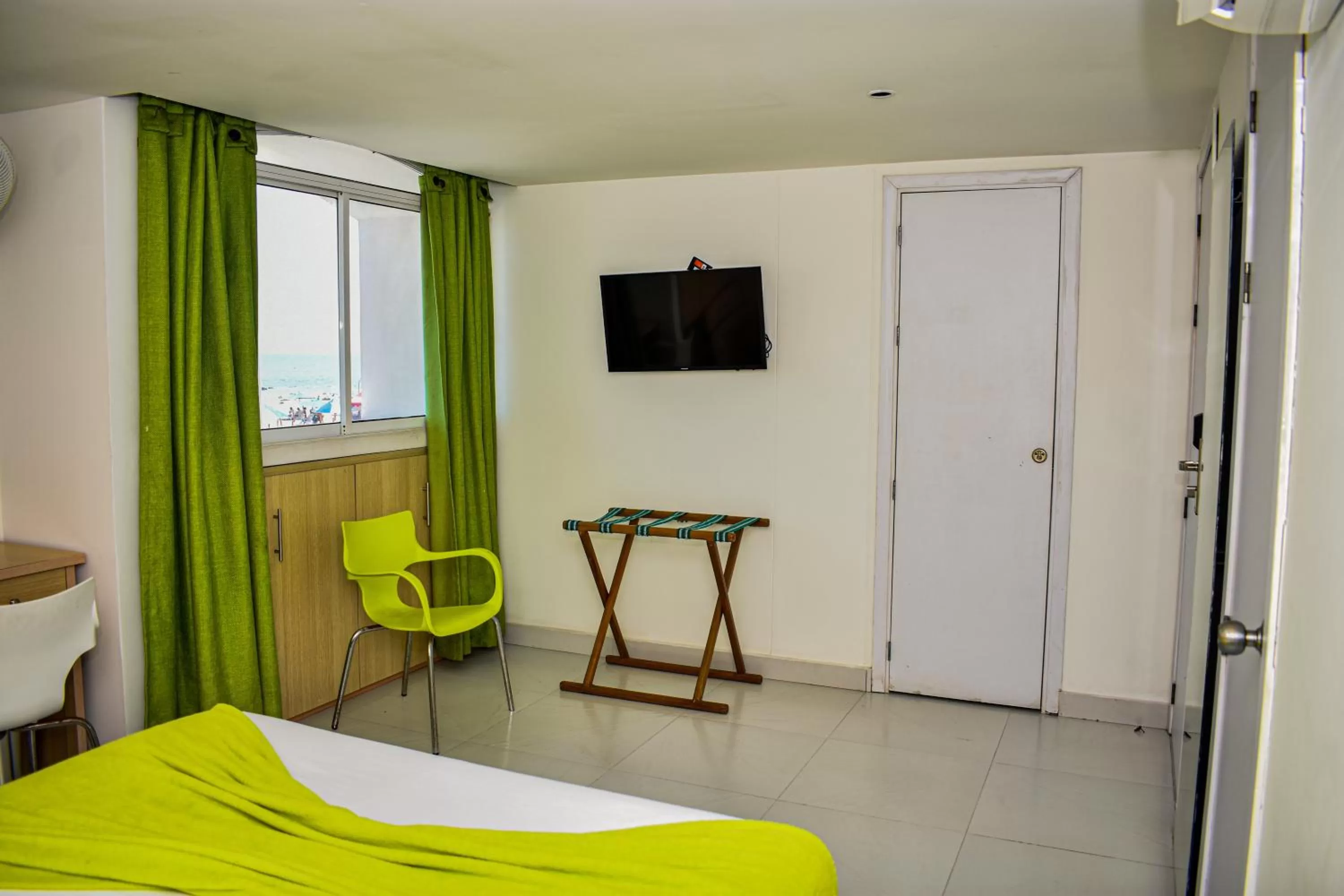 Sea view, Bed in Hotel Isla Capri