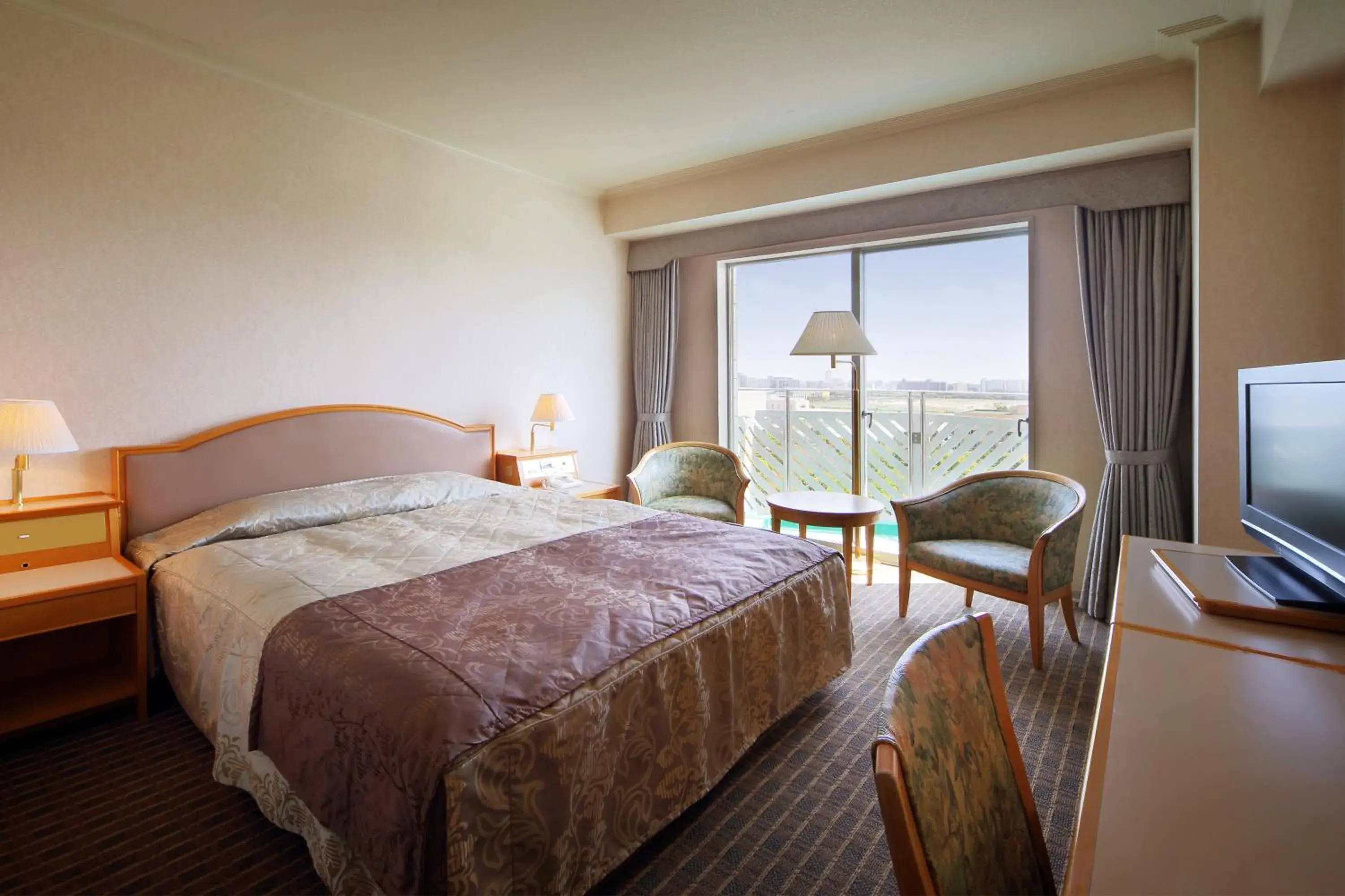 Standard Double Room - single occupancy - Smoking in Hotel Springs Makuhari Standard Double Room - single occupancy - Smoking in Hotel Springs Makuhari