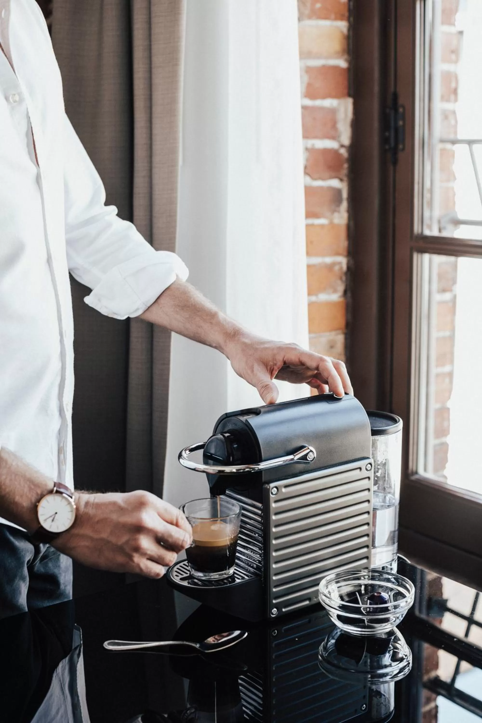 Coffee/tea facilities in Hotel Nelligan
