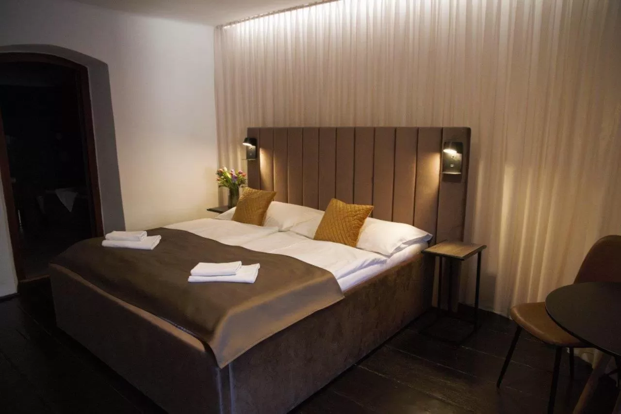 Bed in Hotel Svambersky dum