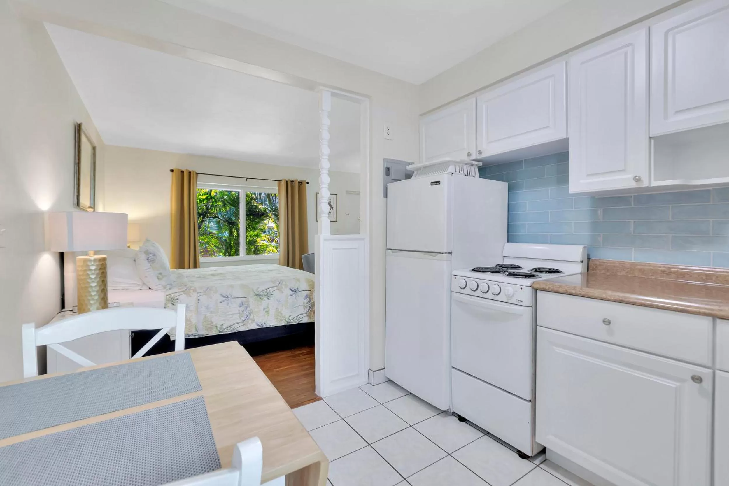 kitchen in Seahorse Guesthouse