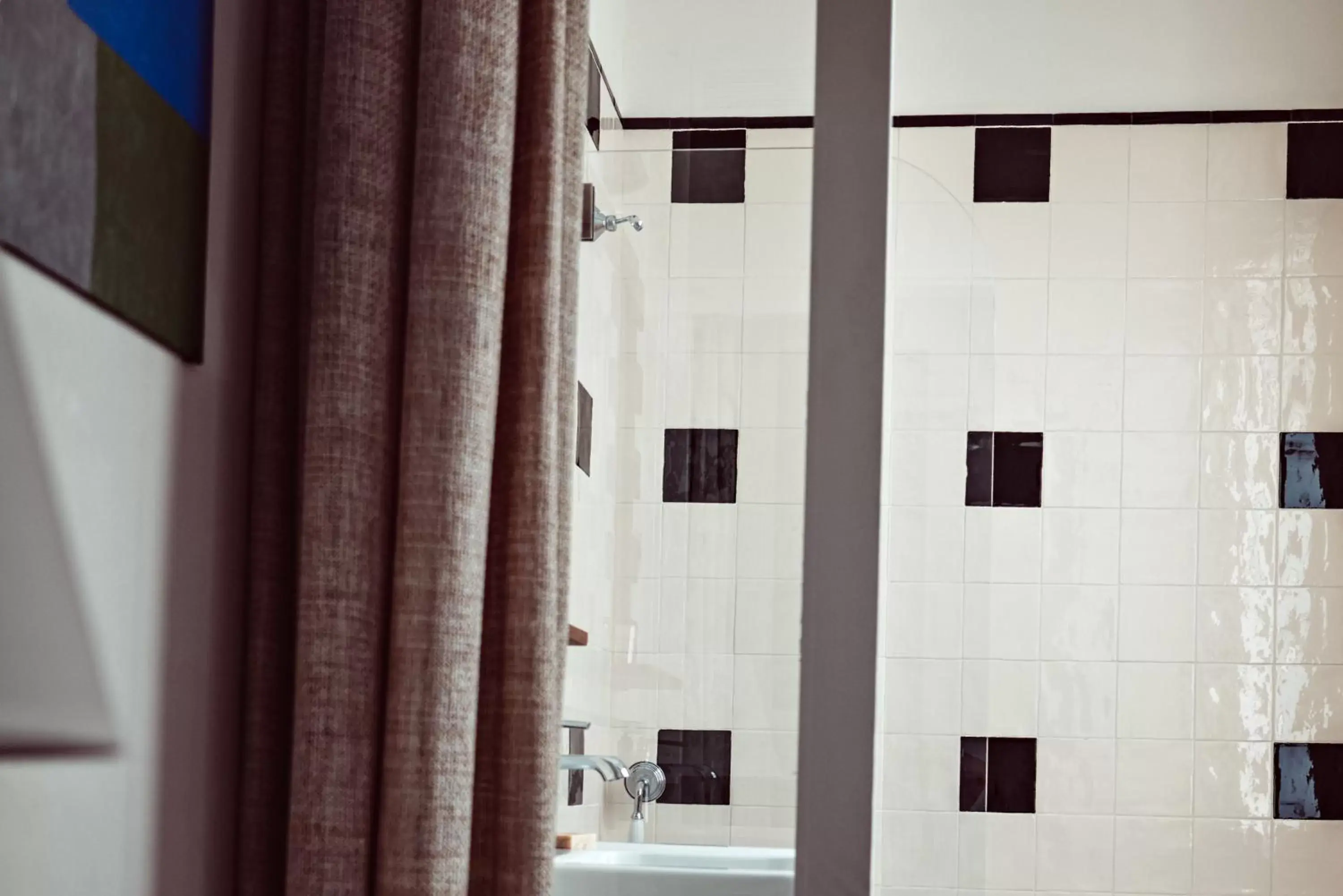 Family Room in Hotel des Académies et des Arts Family Room in Hotel des Académies et des Arts