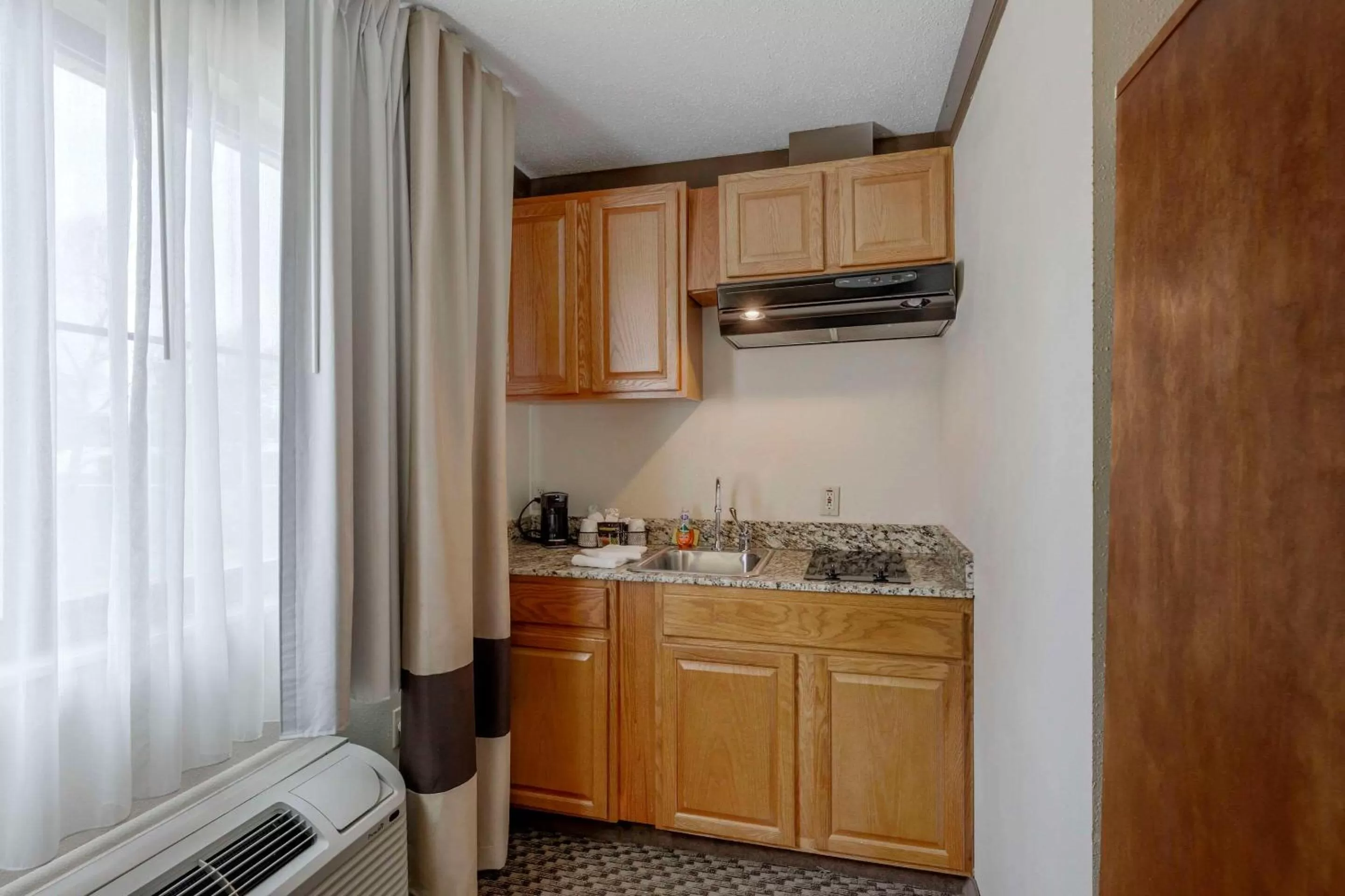 Bedroom in Comfort Inn Mount Vernon Downtown