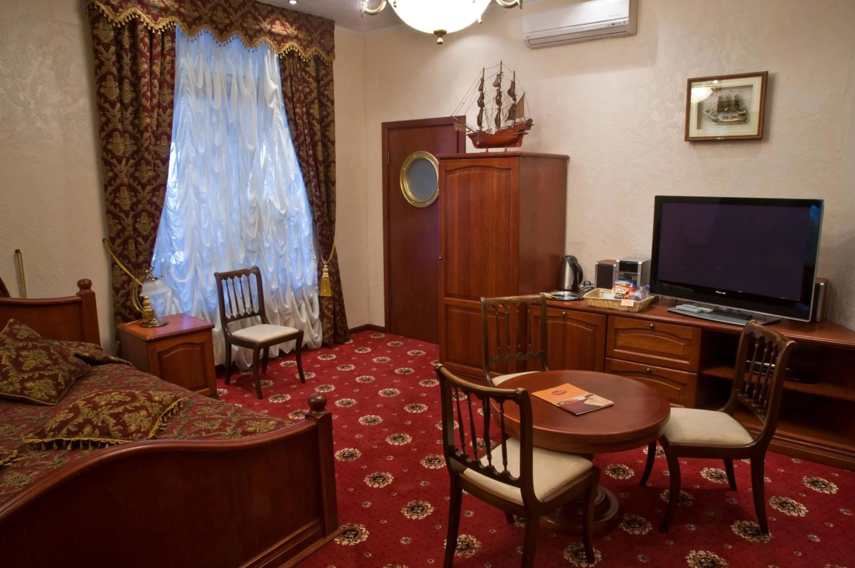 Photo of the whole room in Boutique Hotel Monte Kristo