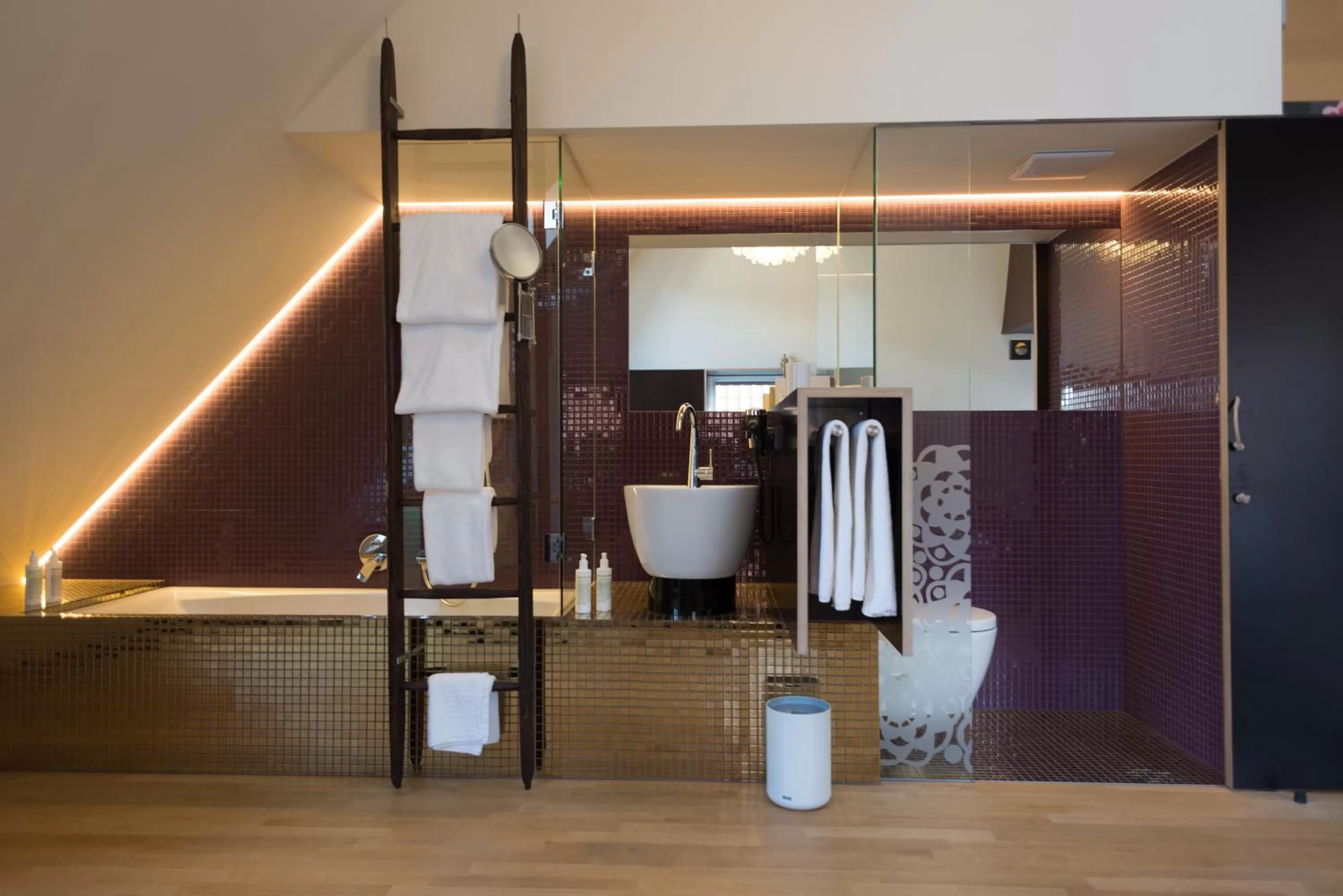 Shower in Nala Individuellhotel