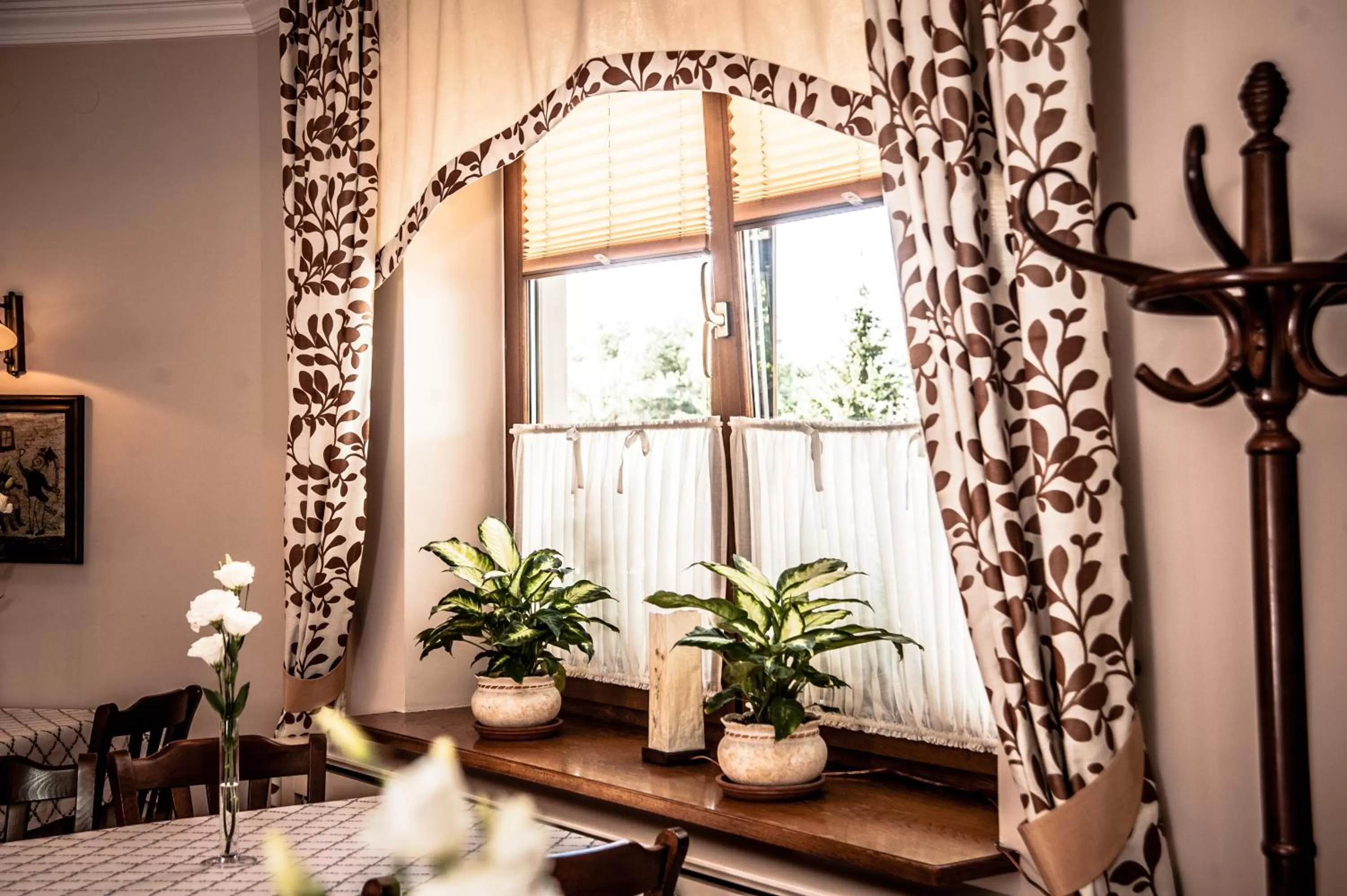 Restaurant/places to eat, Seating Area in Gościniec Na Rozdrożu