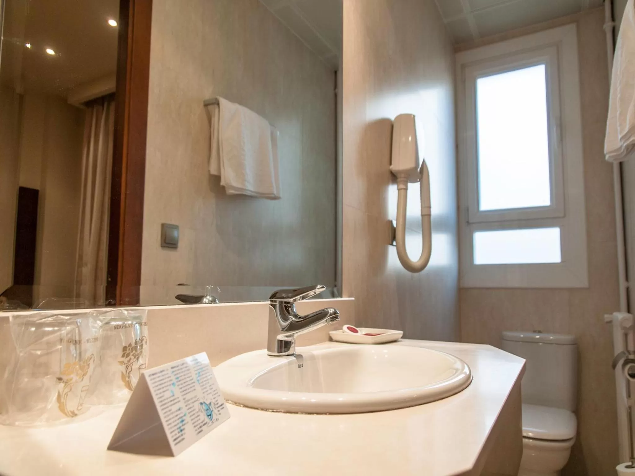 Bathroom in Ramon Berenguer IV