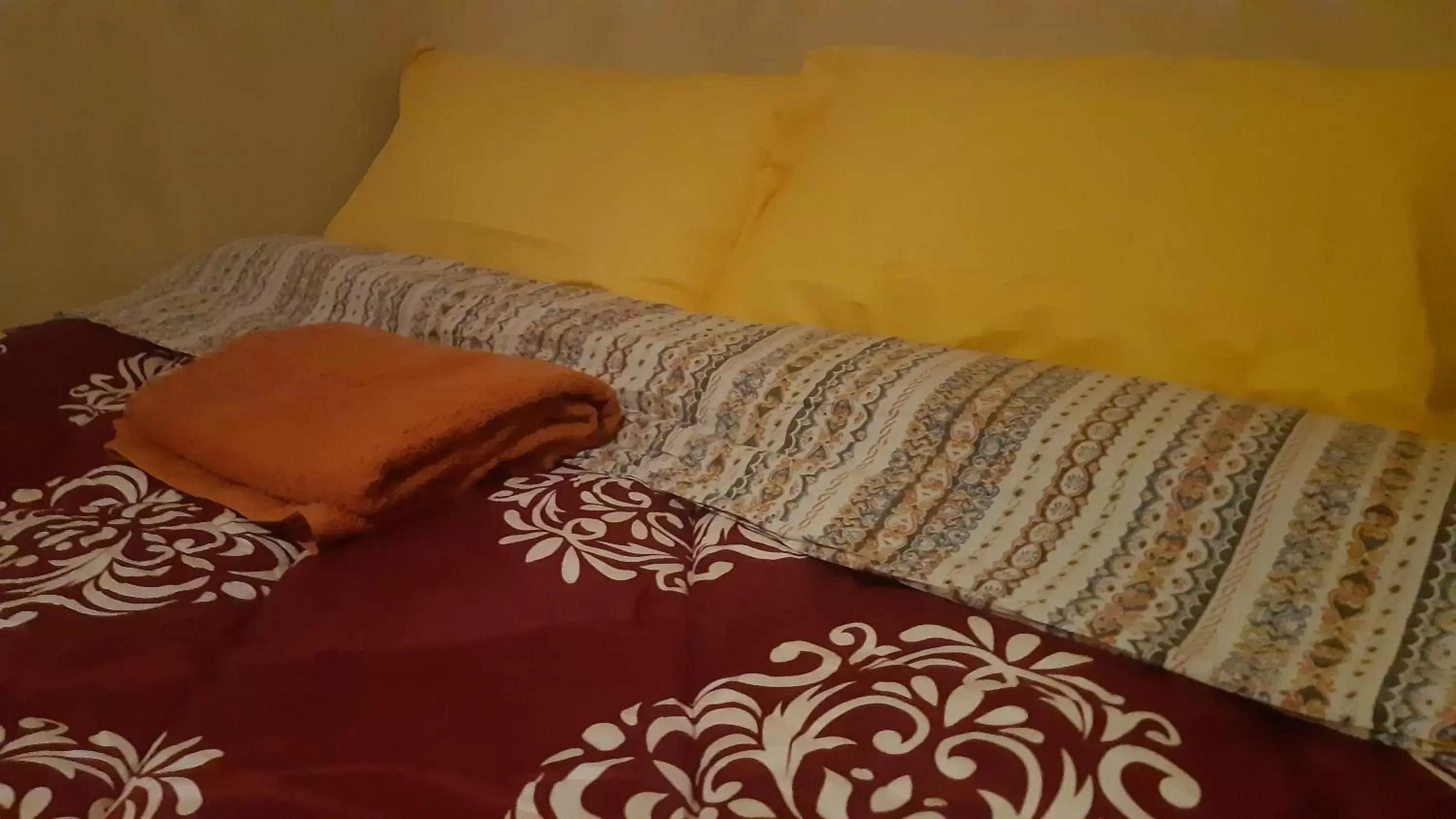 Double Room with Shared Bathroom in Home Sweet Home - Guest House Double Room with Shared Bathroom in Home Sweet Home - Guest House