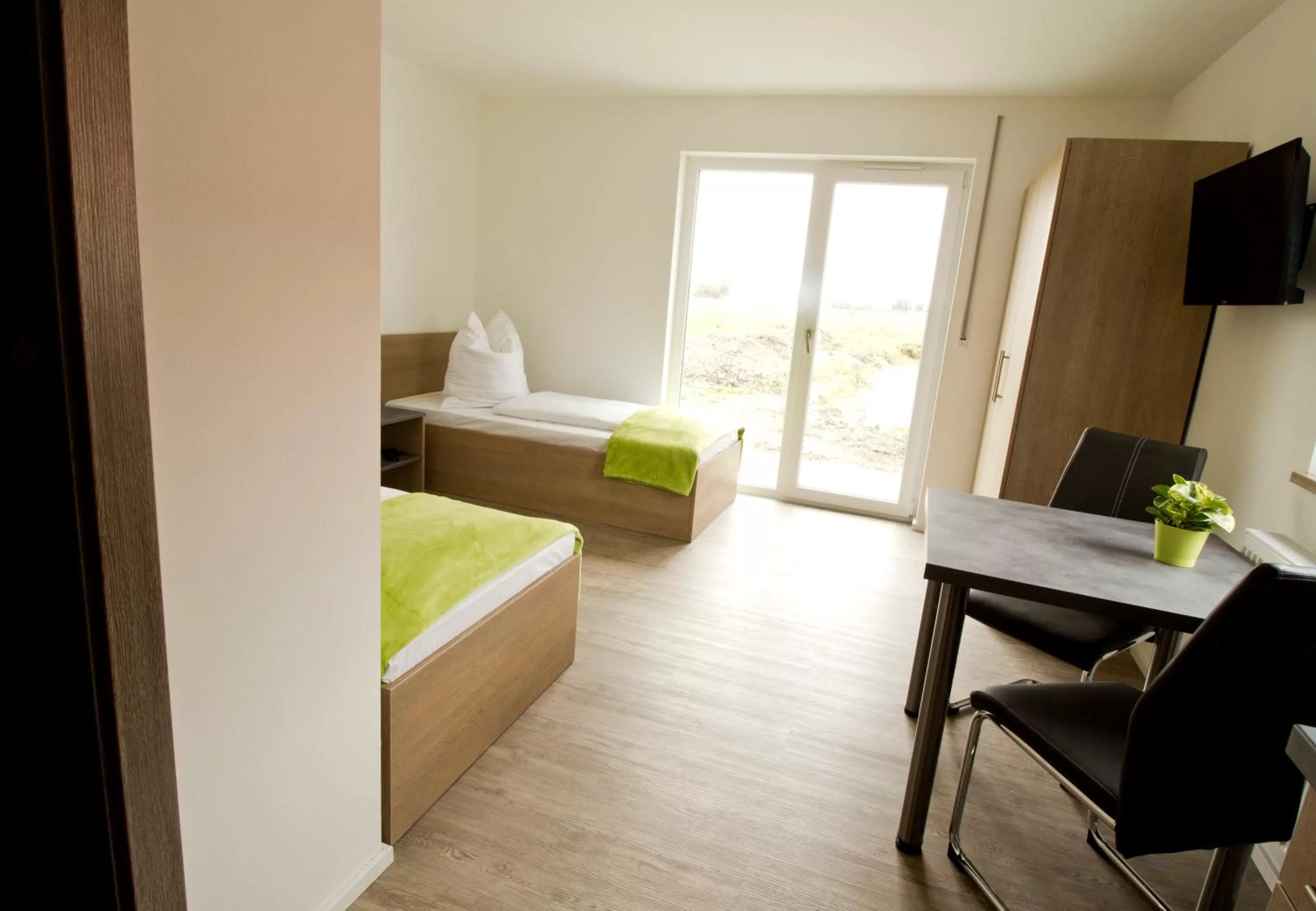 TV and multimedia, Bed in Green Guest House