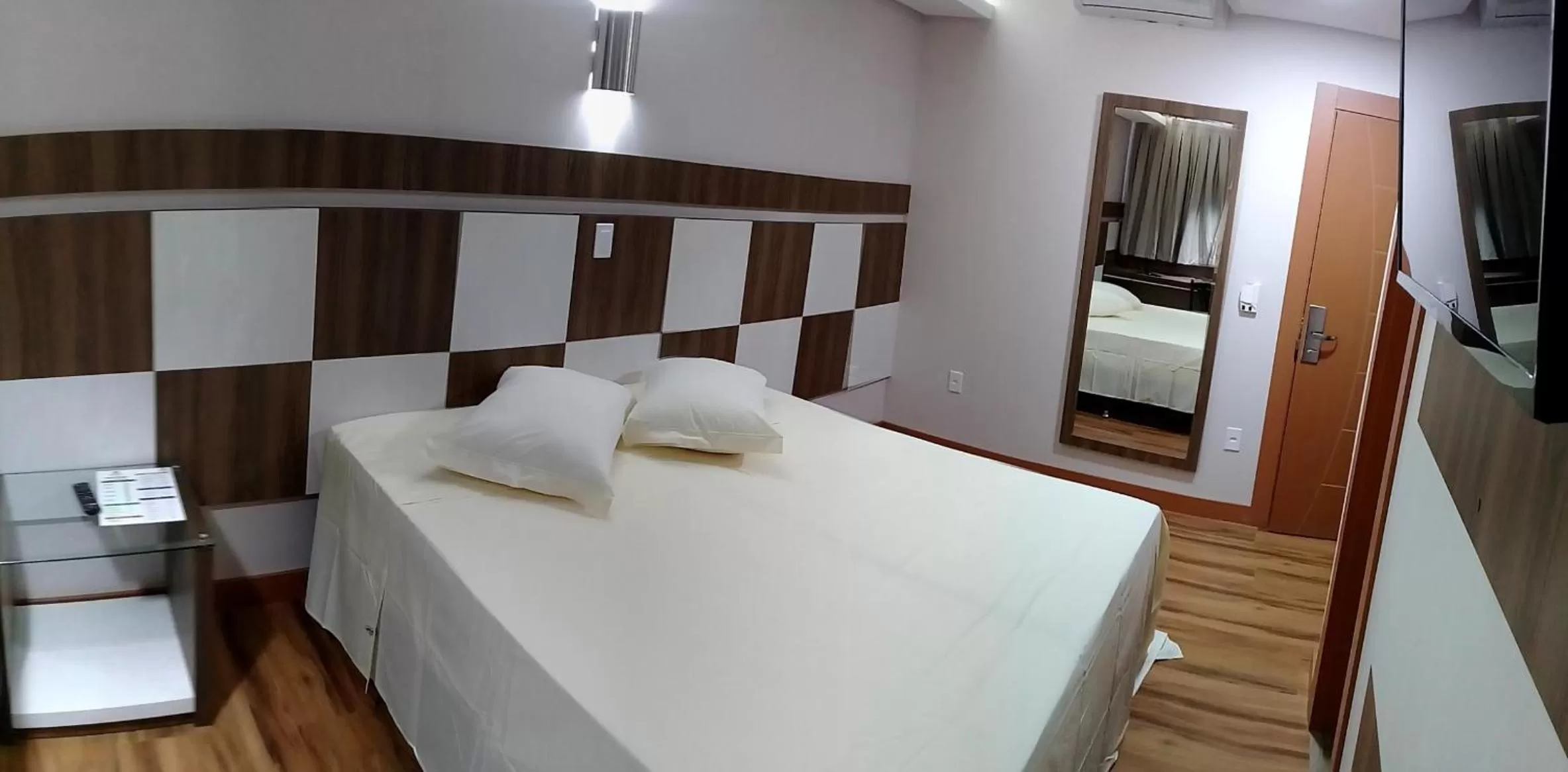 Bed in Hotel Maestro Villa Do Lago Toledo