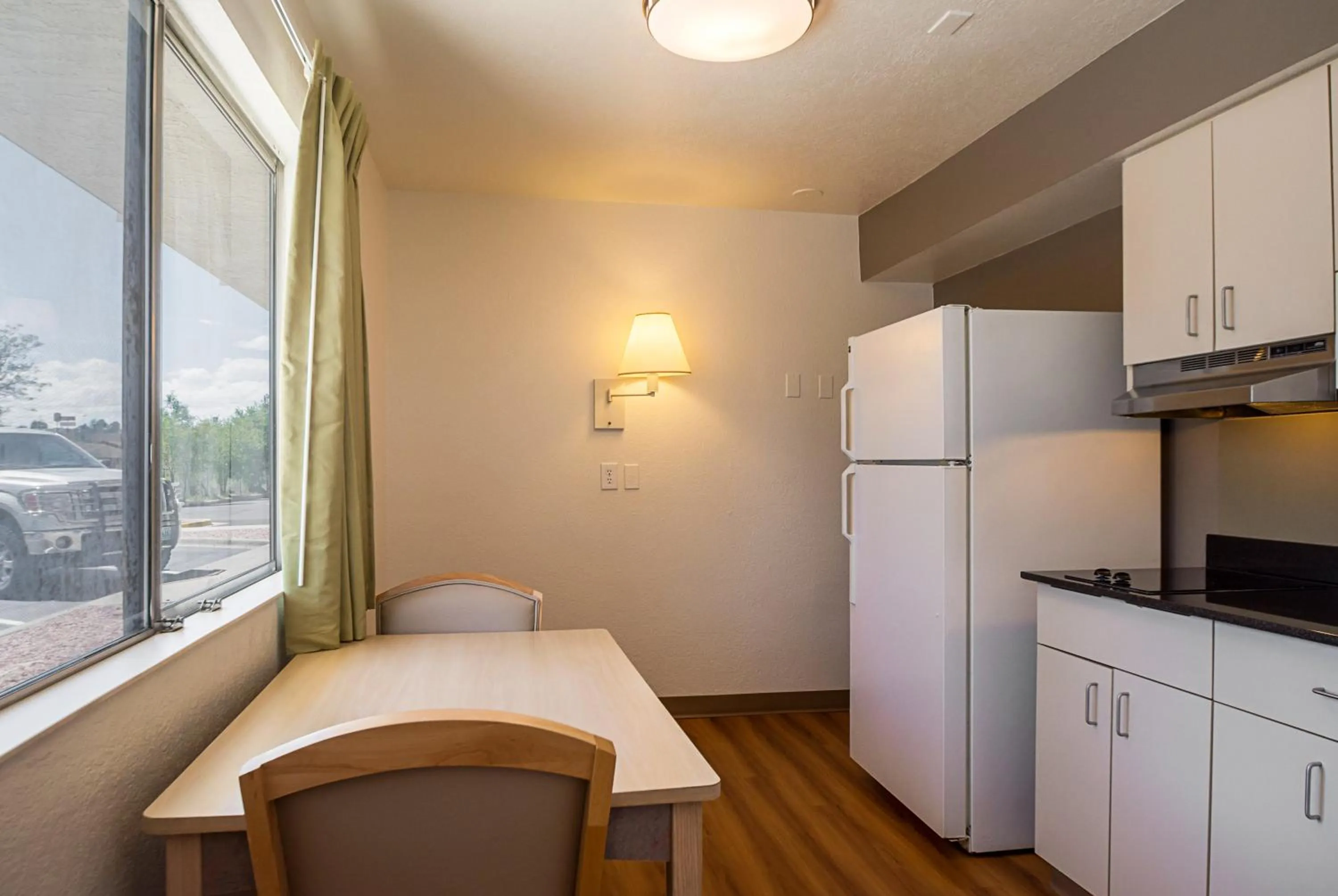 Kitchen or kitchenette in Motel 6-Pueblo, CO - I-25