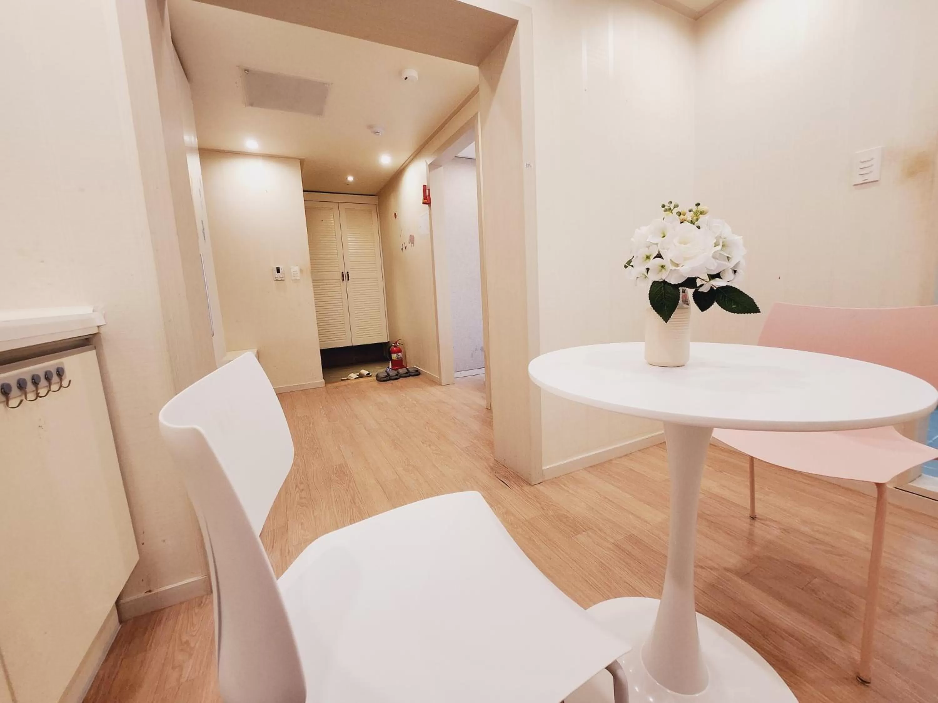 Living room, Seating Area in Olive hostel R(Residence)