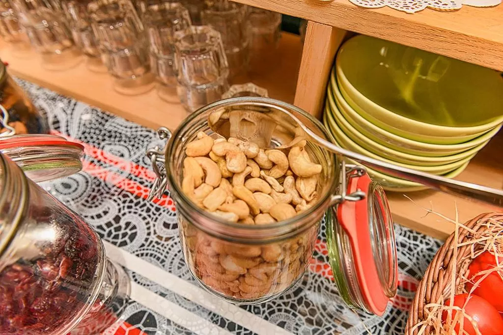 Breakfast in Hotel des Alpes Bulle center