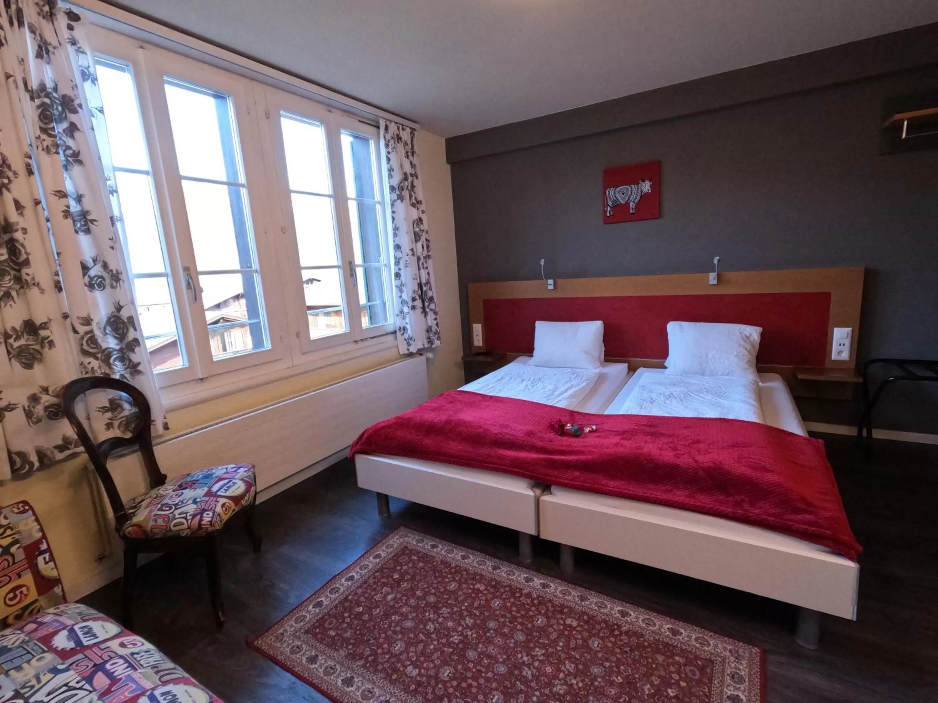 Bed in Alpenrose Hotel and Gardens