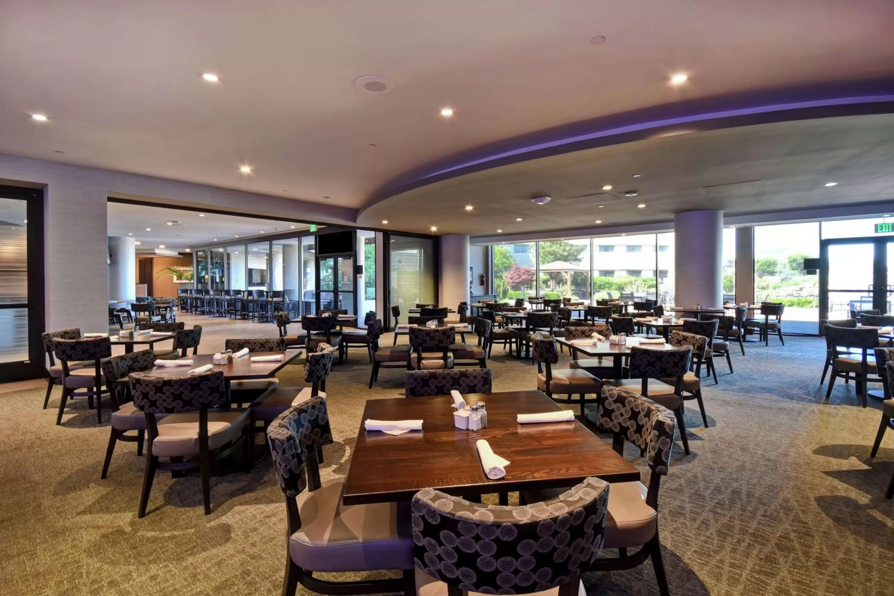 Restaurant/places to eat in DoubleTree by Hilton Pleasanton at The Club