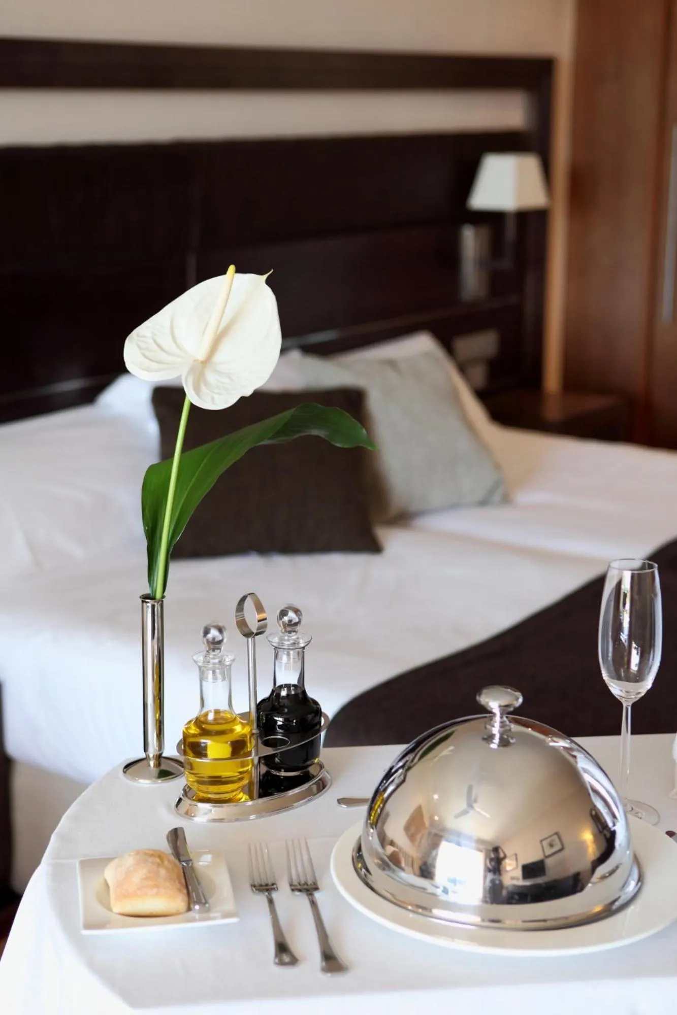 Breakfast, Bed in Insotel Fenicia Prestige Suites & Spa