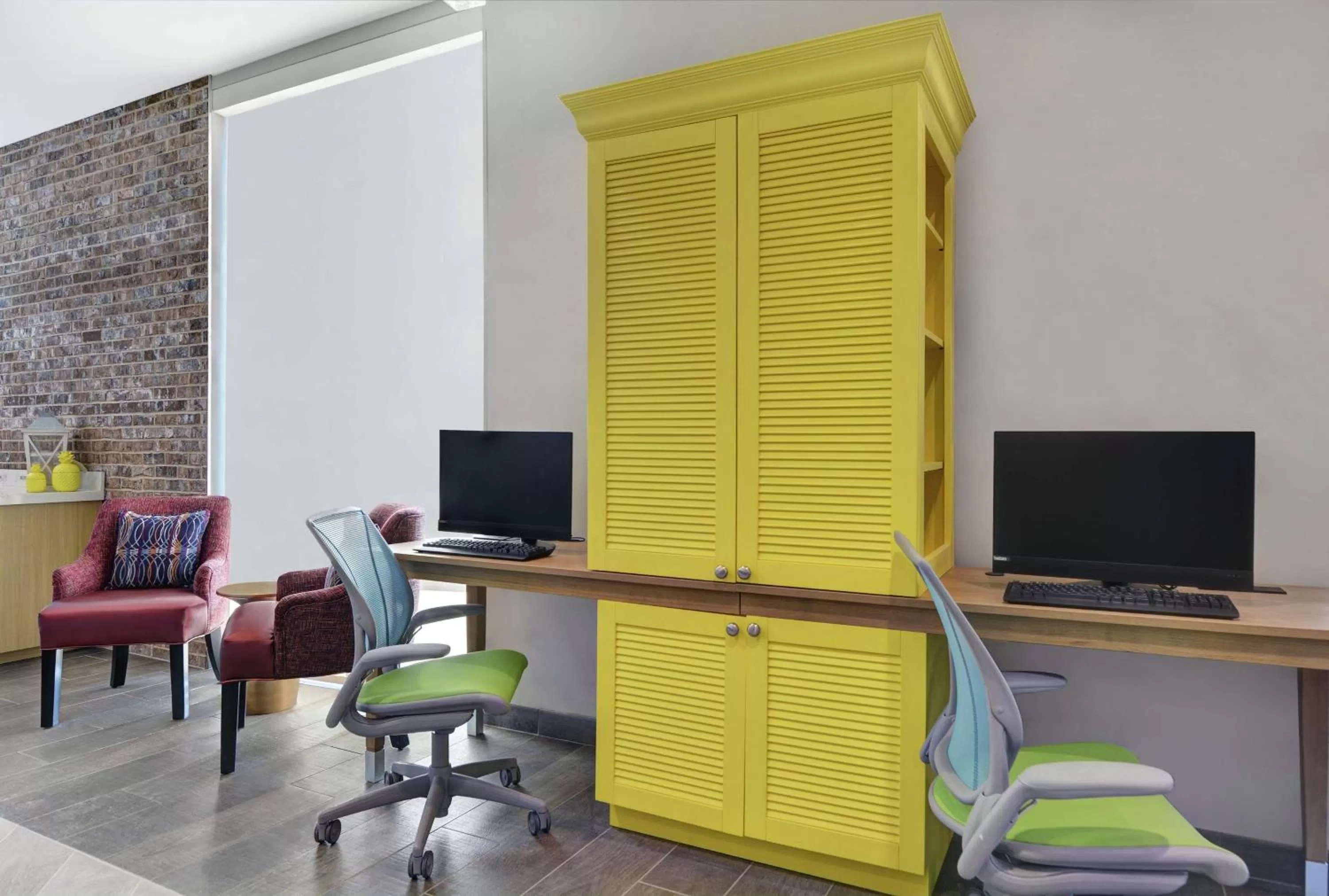 Business facilities in Home2 Suites By Hilton Charleston Daniel Island, Sc